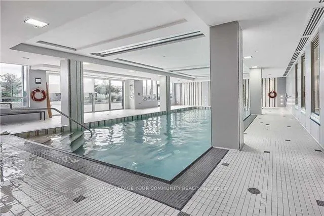 7165 Yonge Street, #727