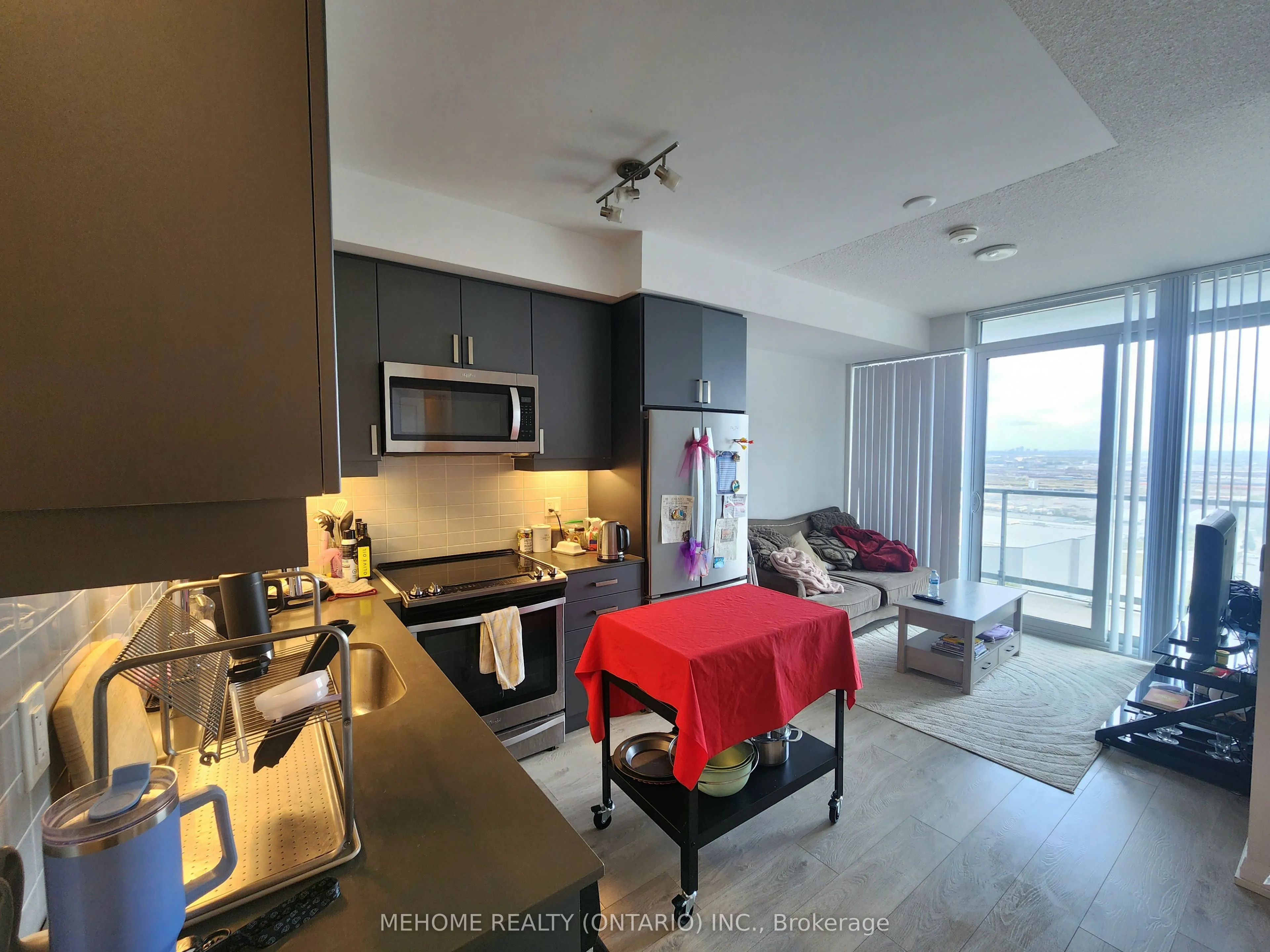 7895 JANE Street E, #2102