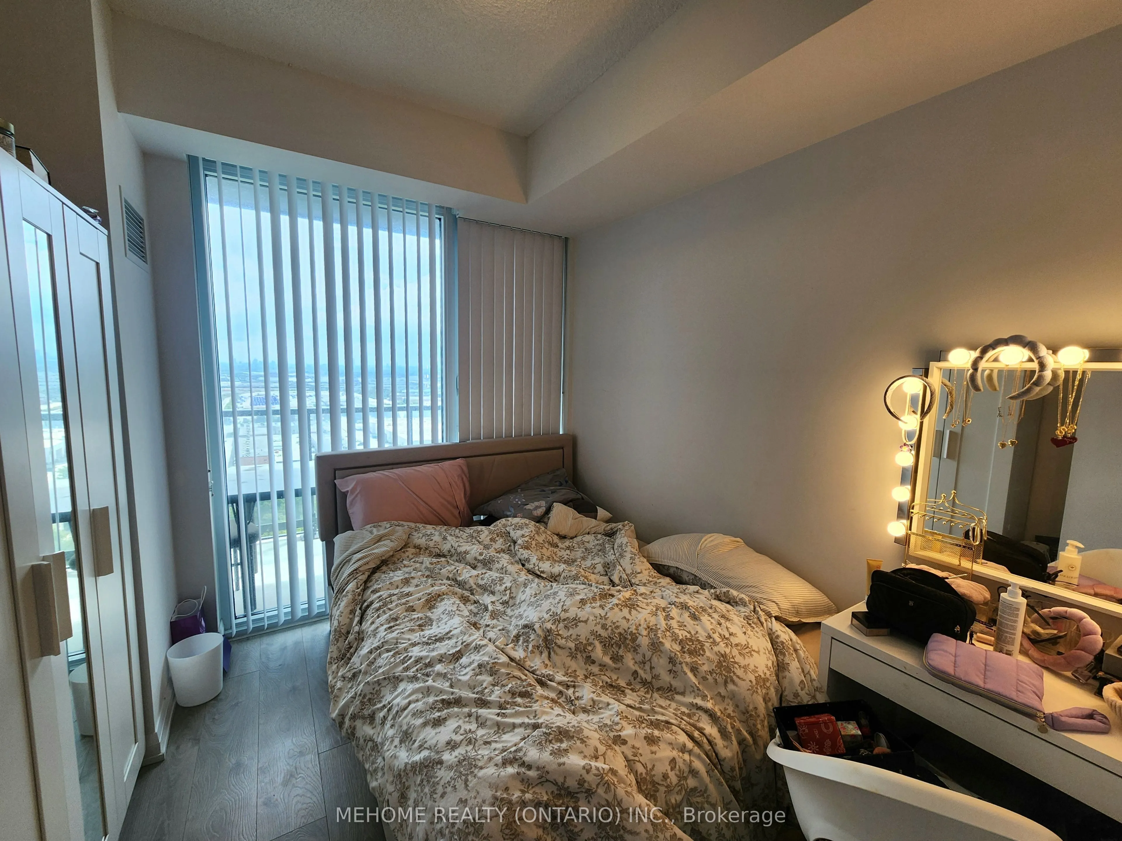 7895 JANE Street E, #2102