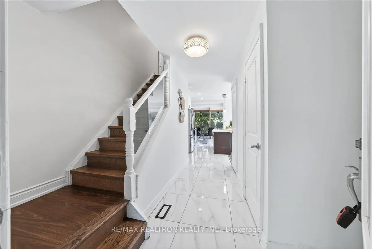 7 Grist Mill Road