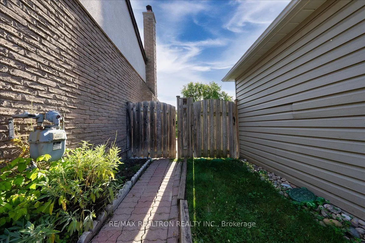 7 Grist Mill Road