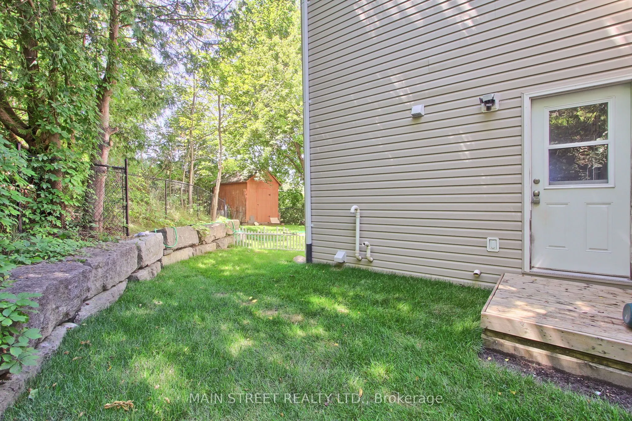 315 Cotter Street