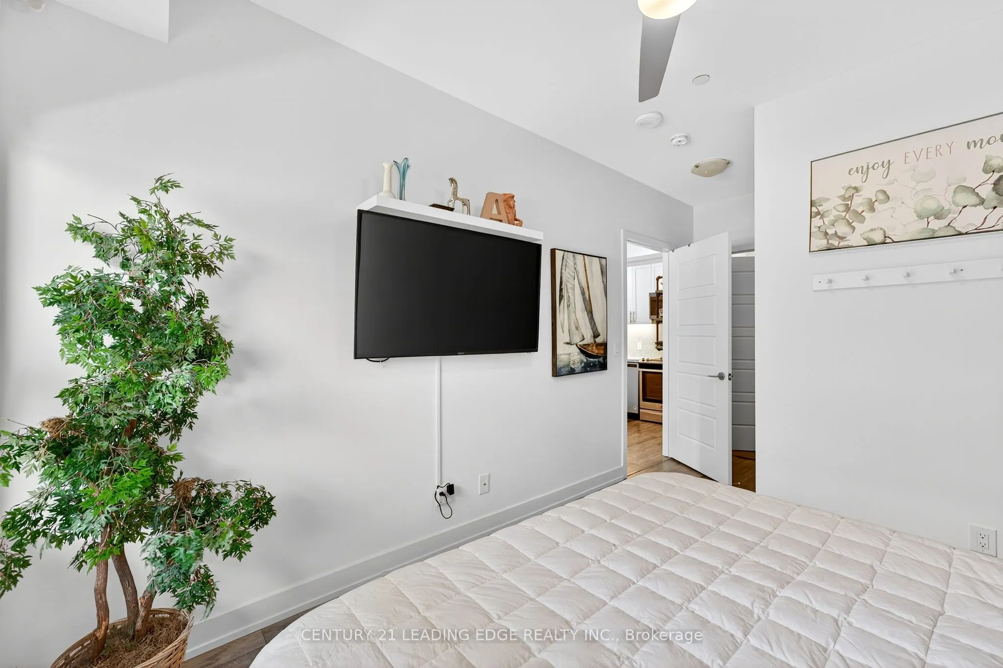 333 Sea Ray Avenue, #D120