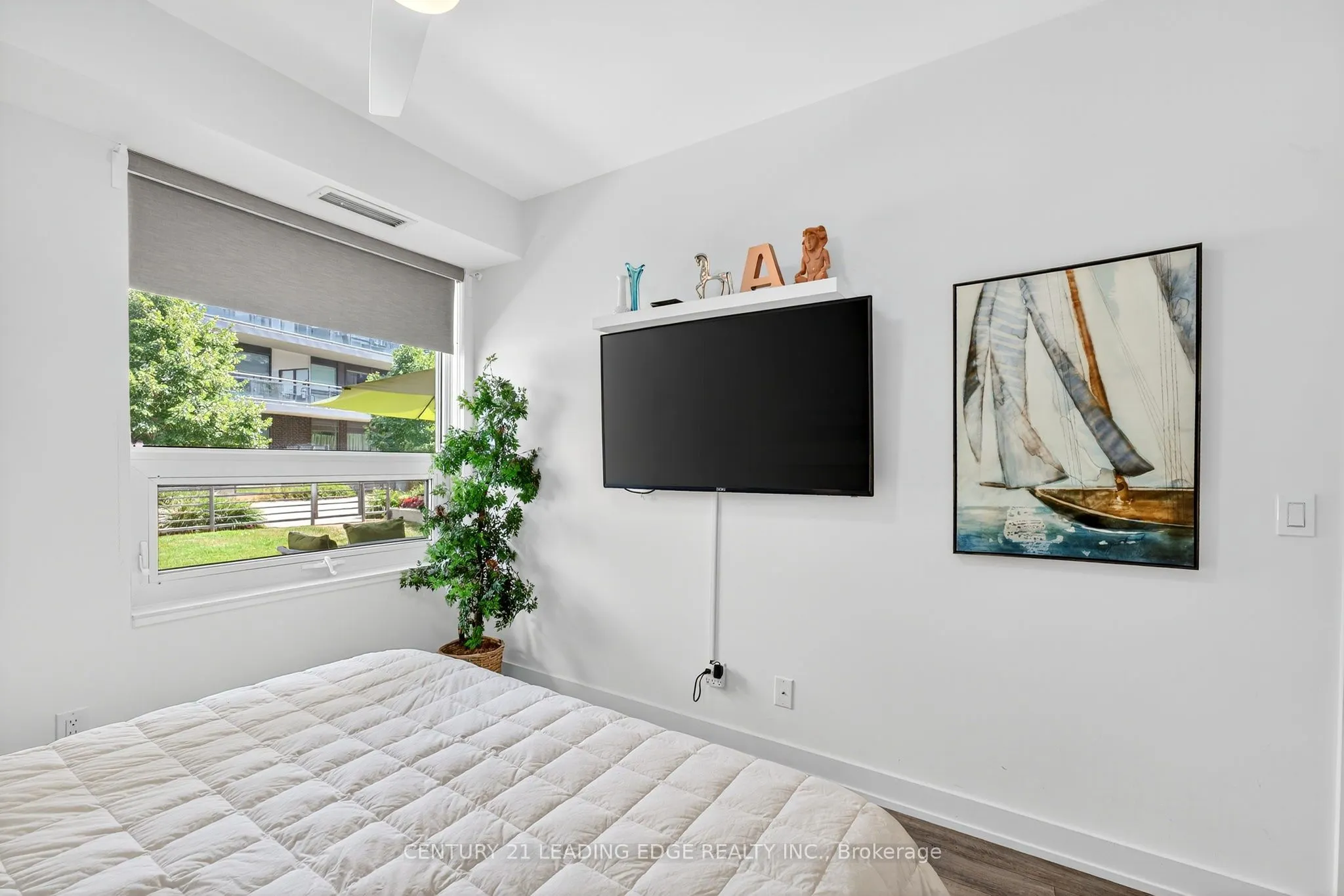 333 Sea Ray Avenue, #D120