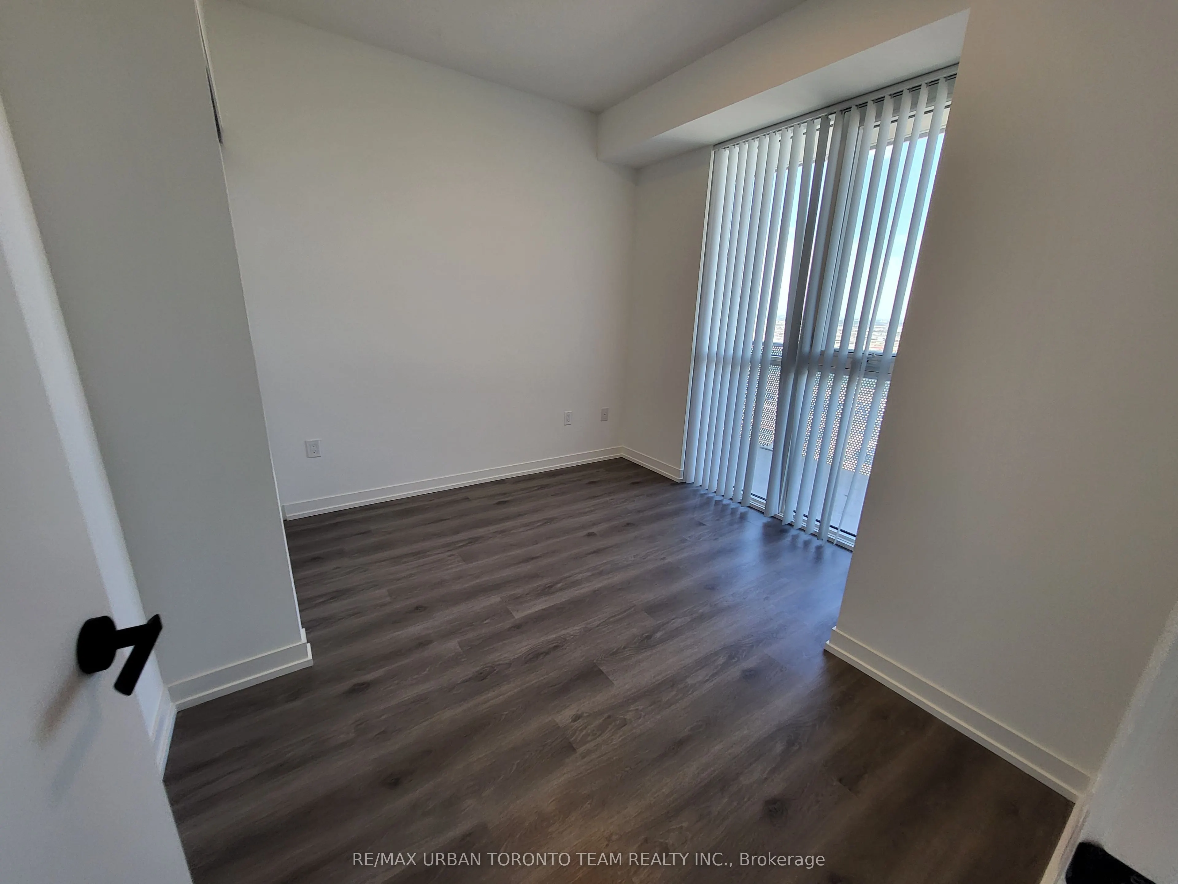 28 Interchange Way, #3308