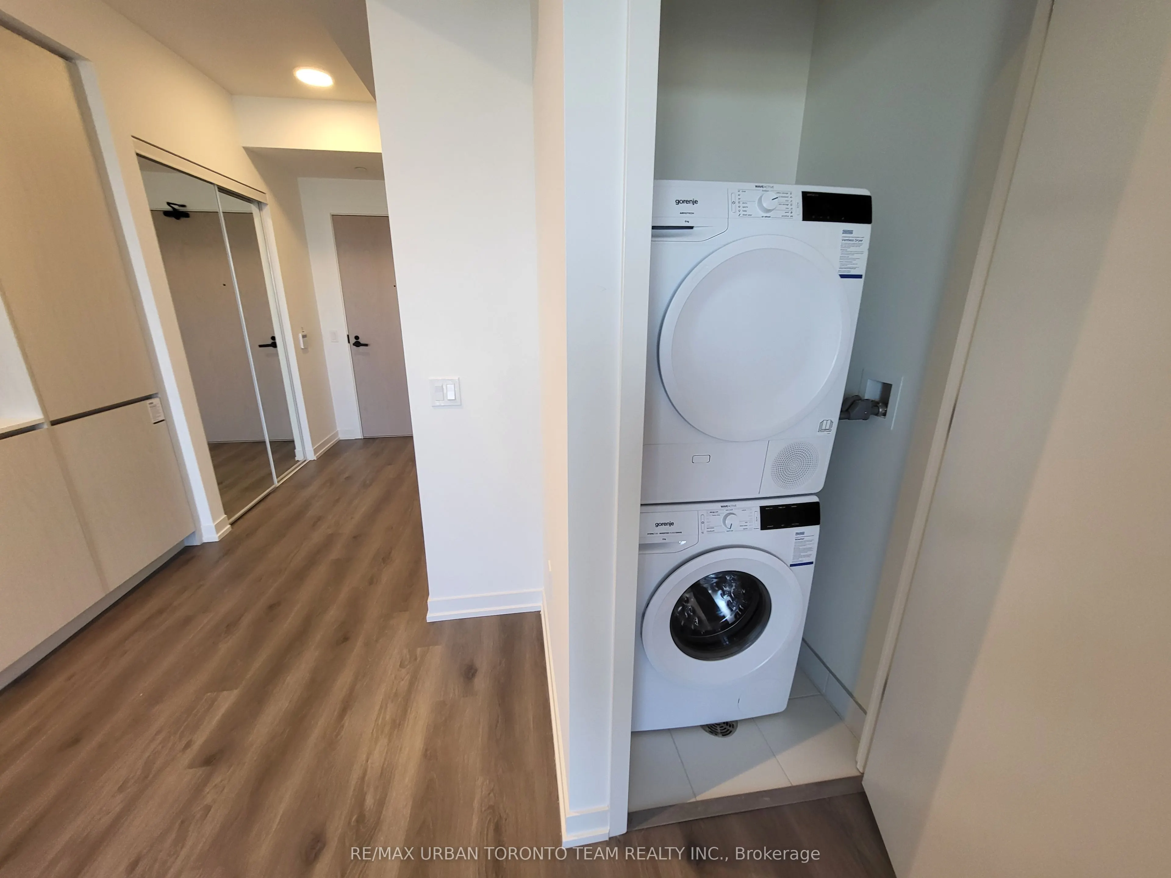 28 Interchange Way, #3308