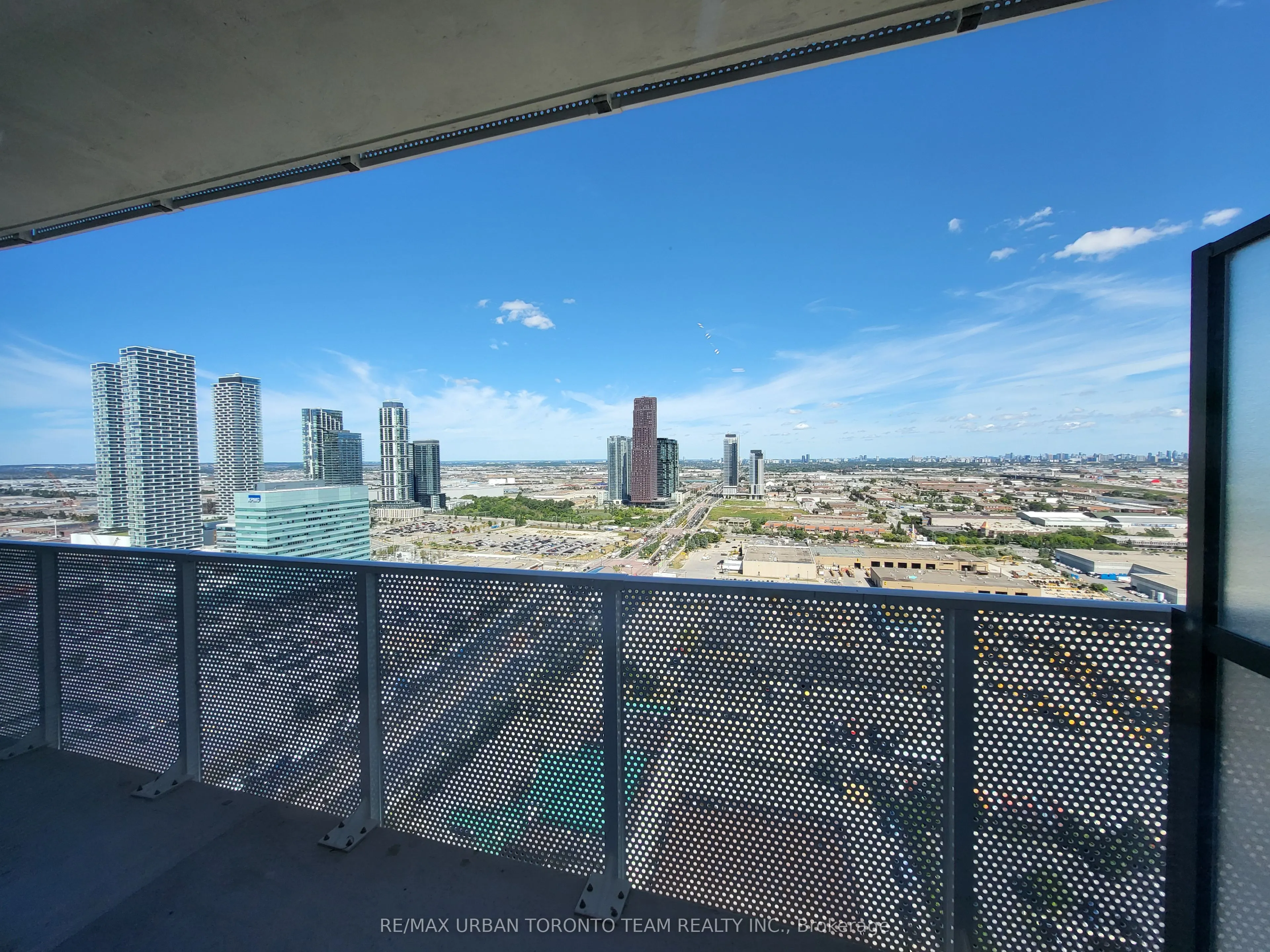 28 Interchange Way, #3308