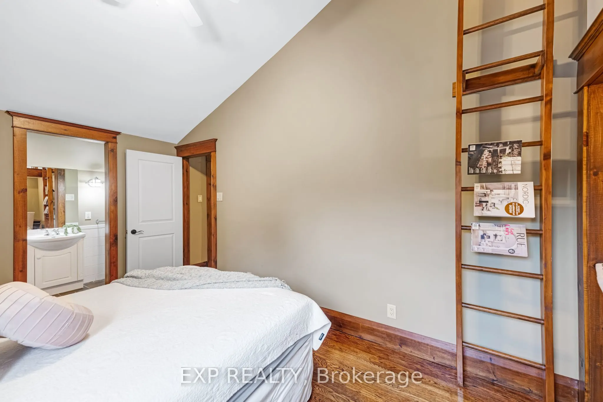 18340 Bathurst Street