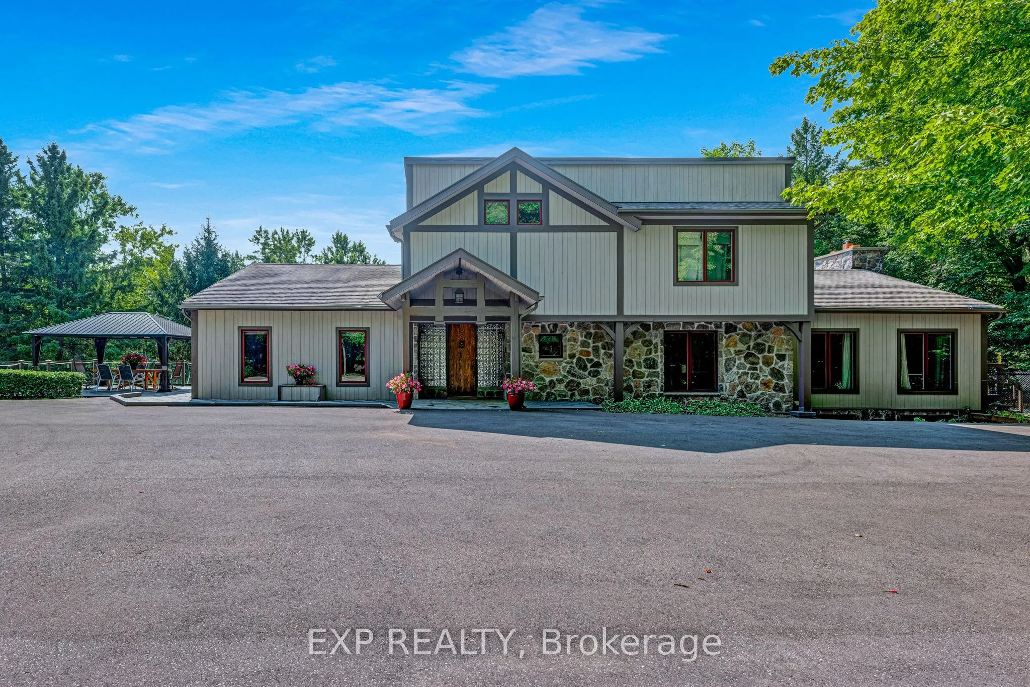 18340 Bathurst Street