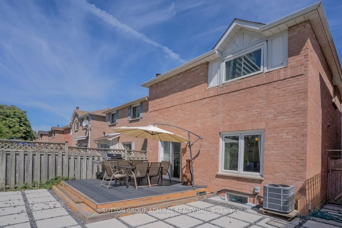 85 Glen Crescent