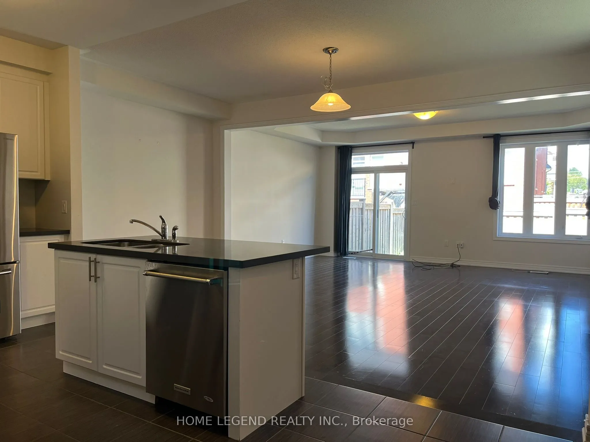 212 Roy Harper Avenue