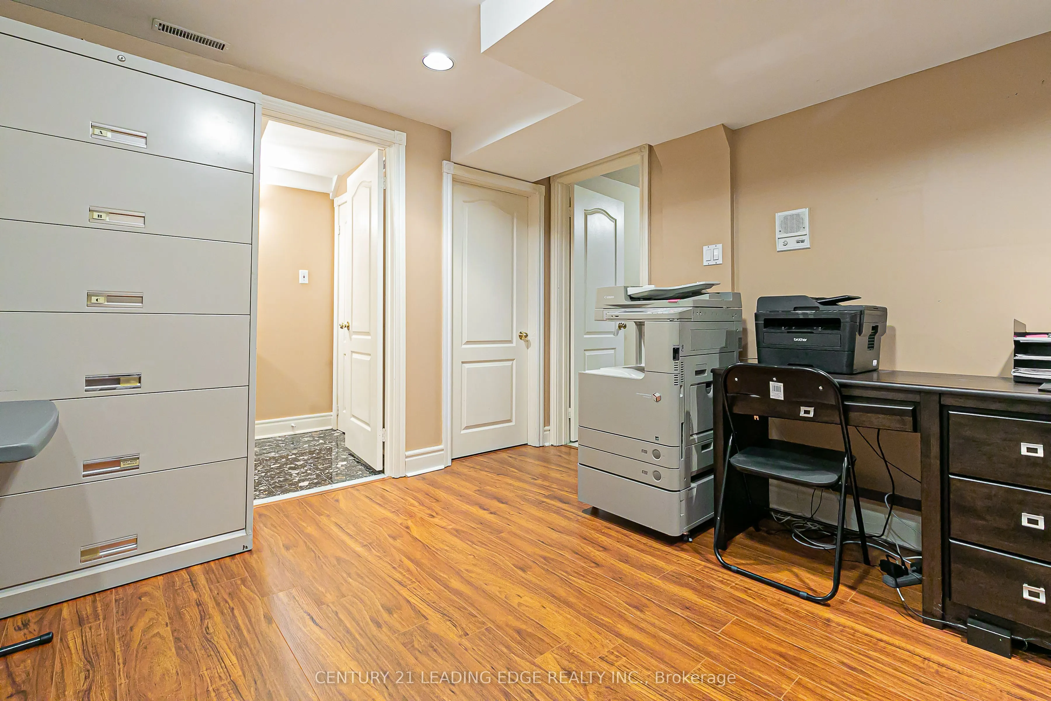 45 JOHN BUTTON Boulevard