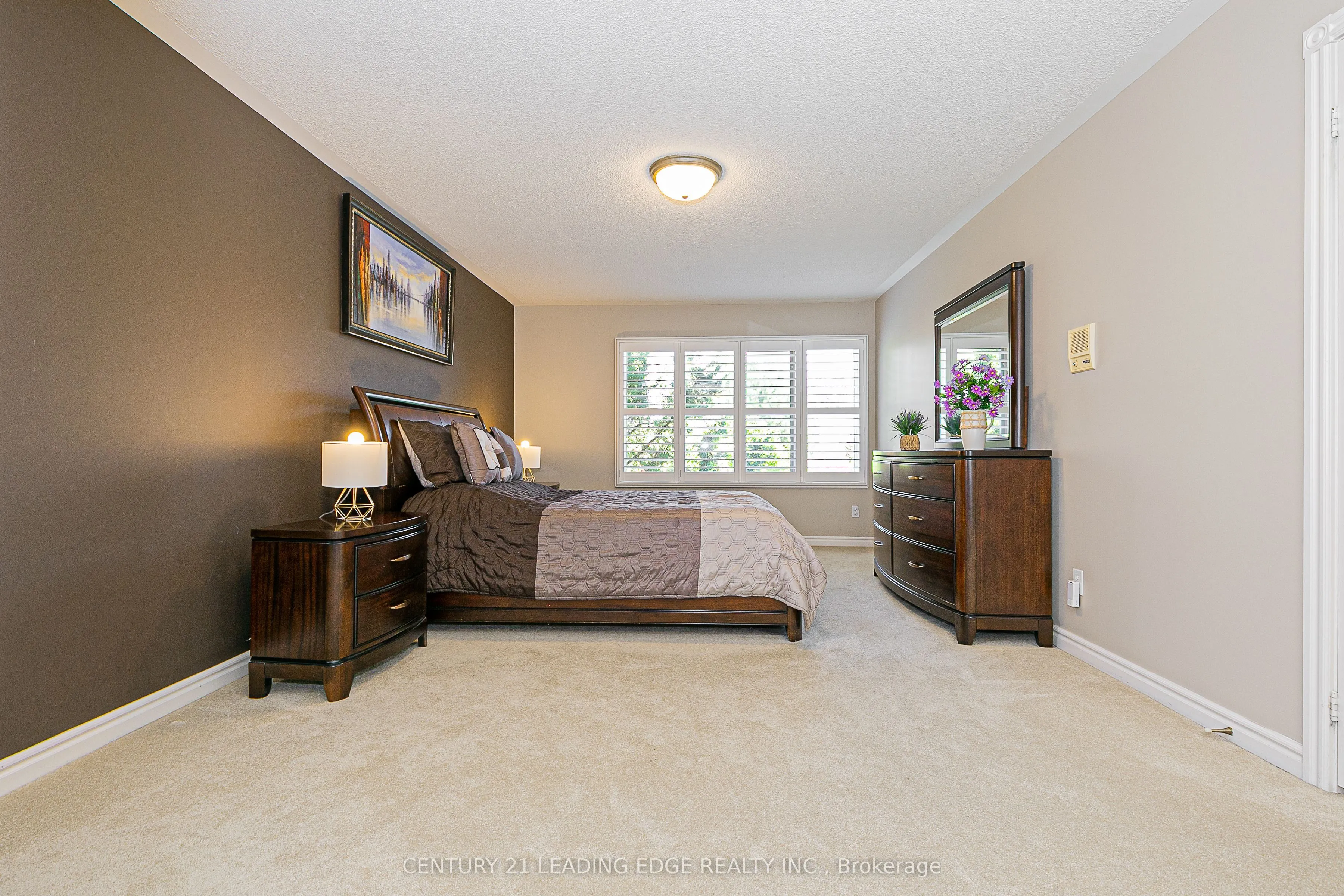 45 JOHN BUTTON Boulevard