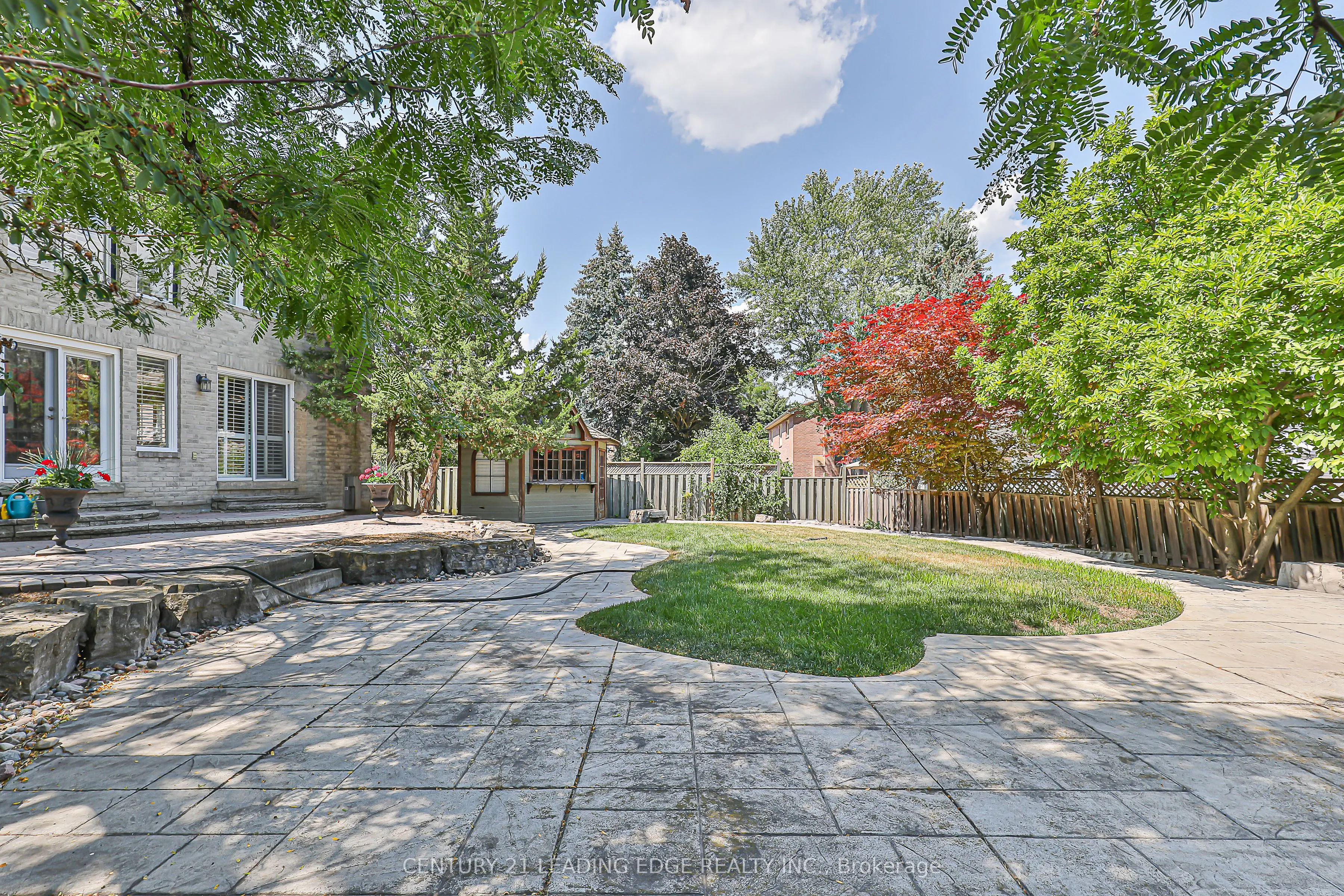 45 JOHN BUTTON Boulevard