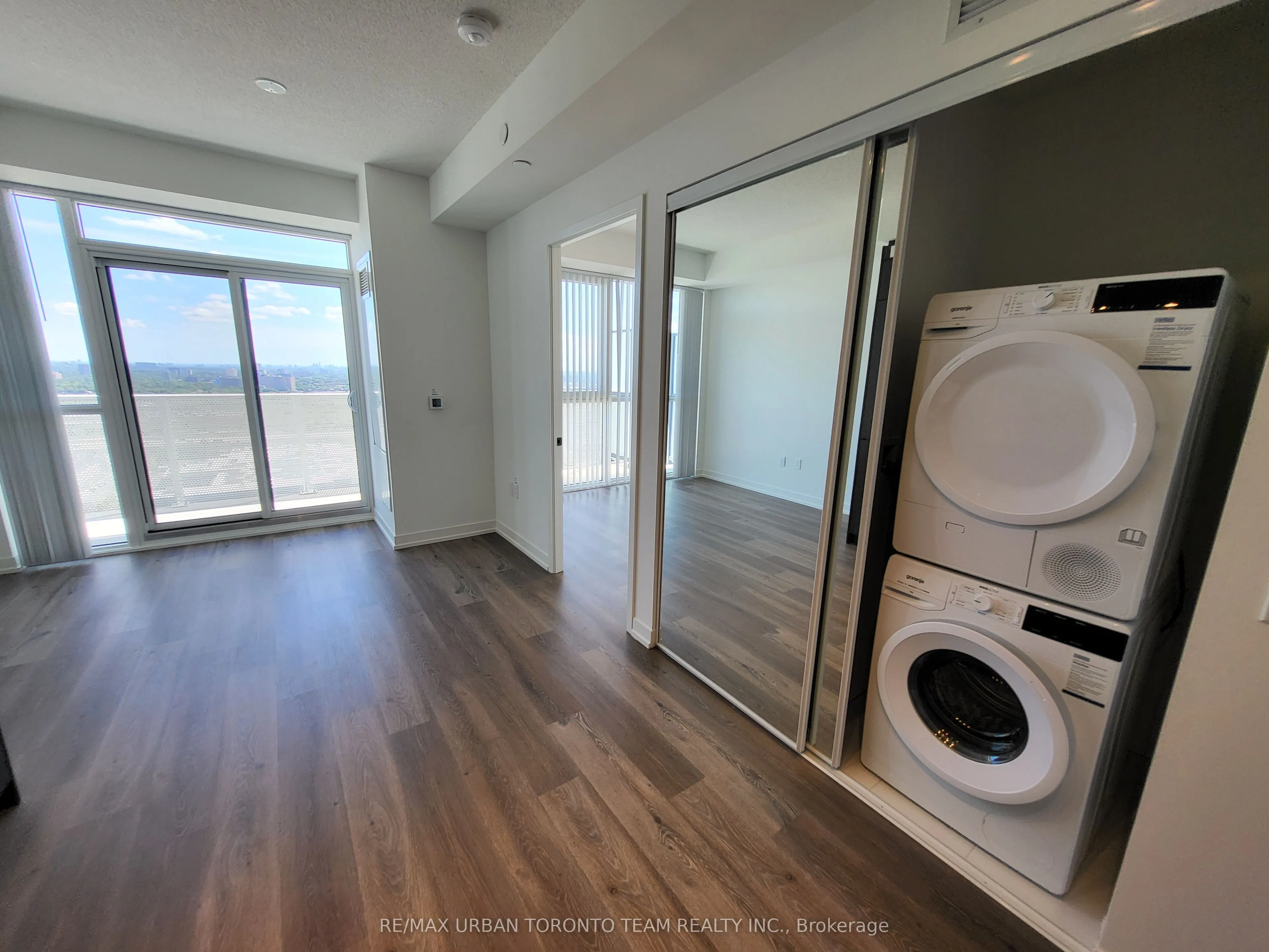 28 Interchange Way, #3311