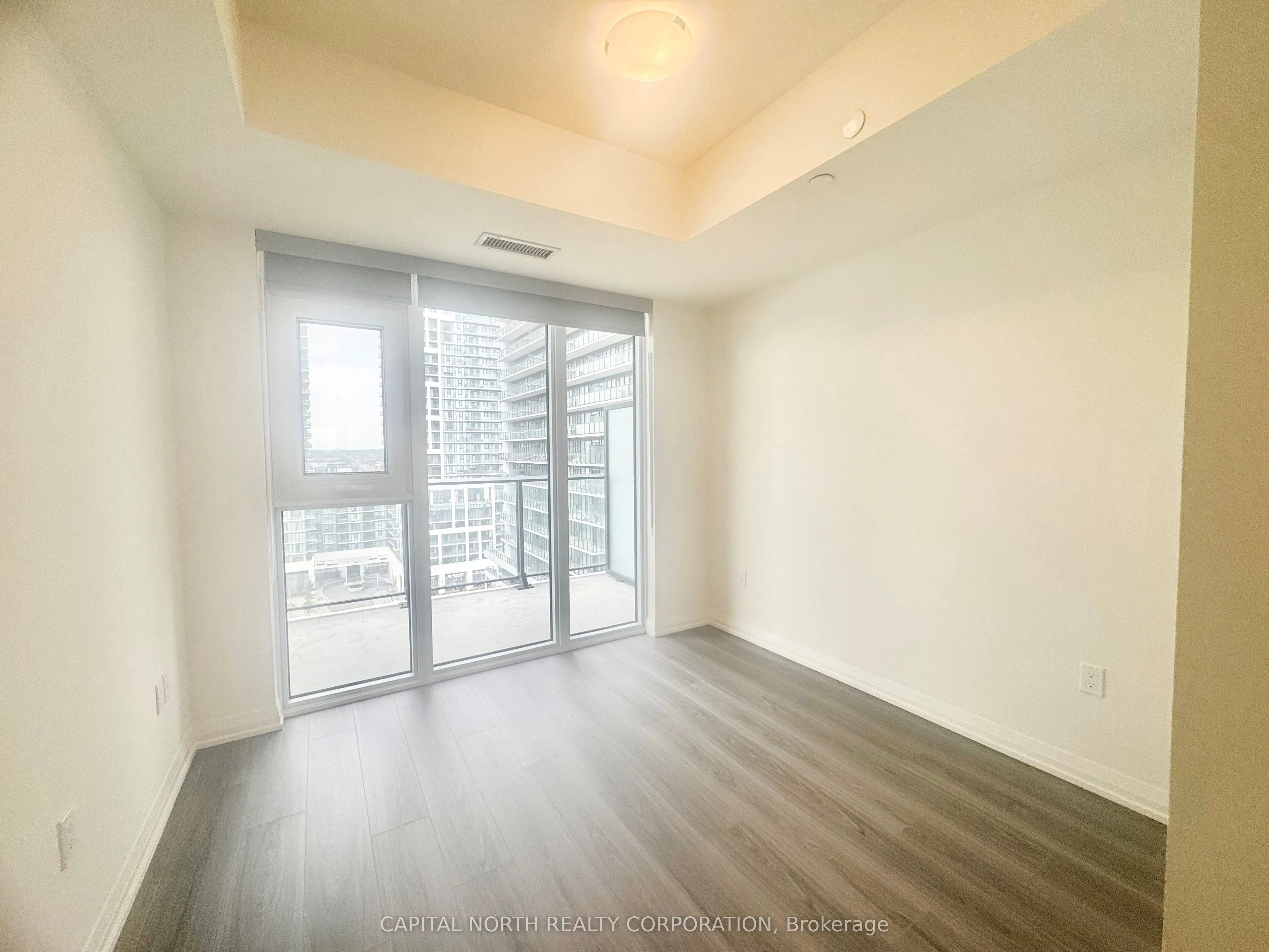 8960 Jane Street, #1115