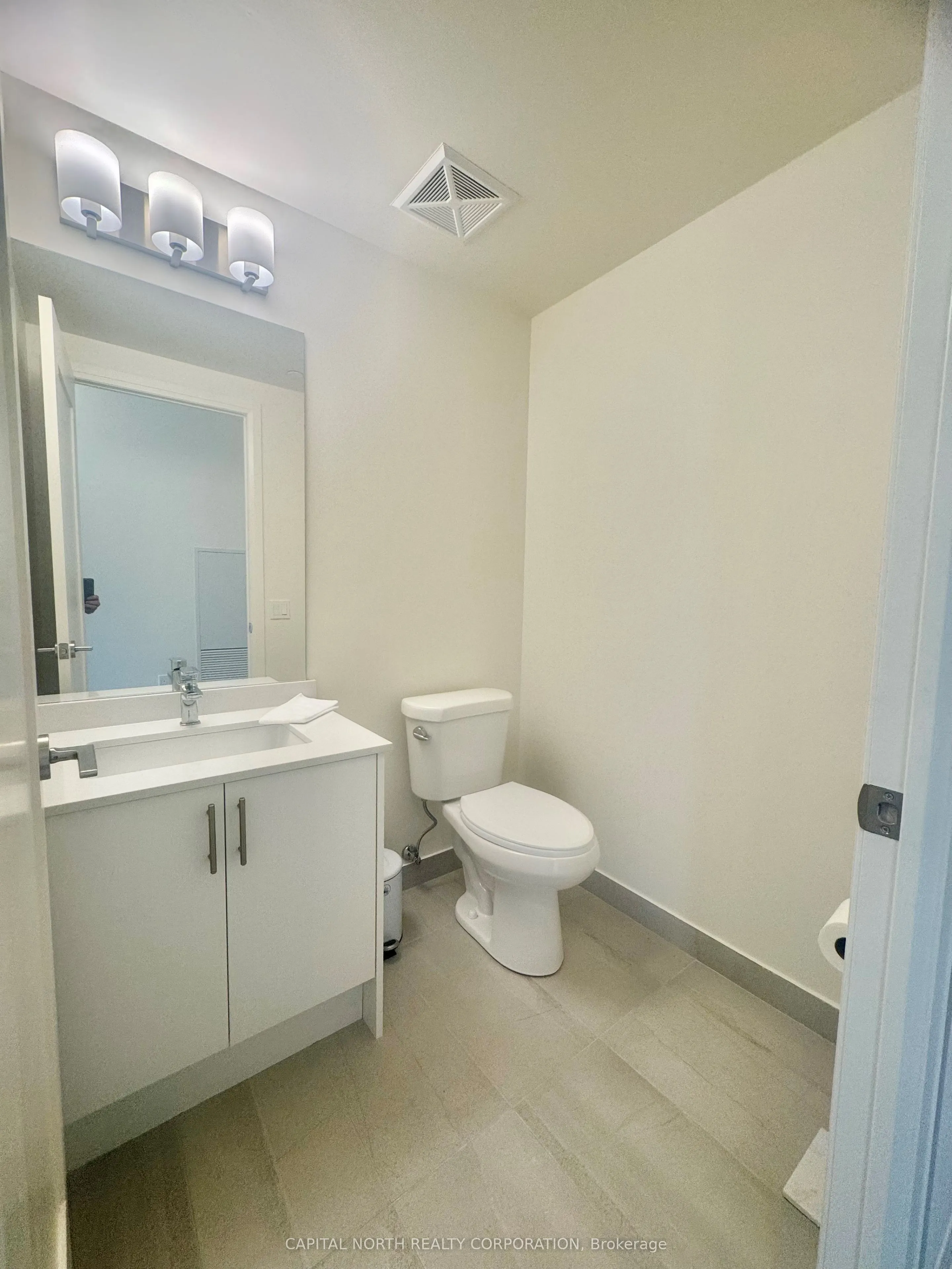 8960 Jane Street, #1115
