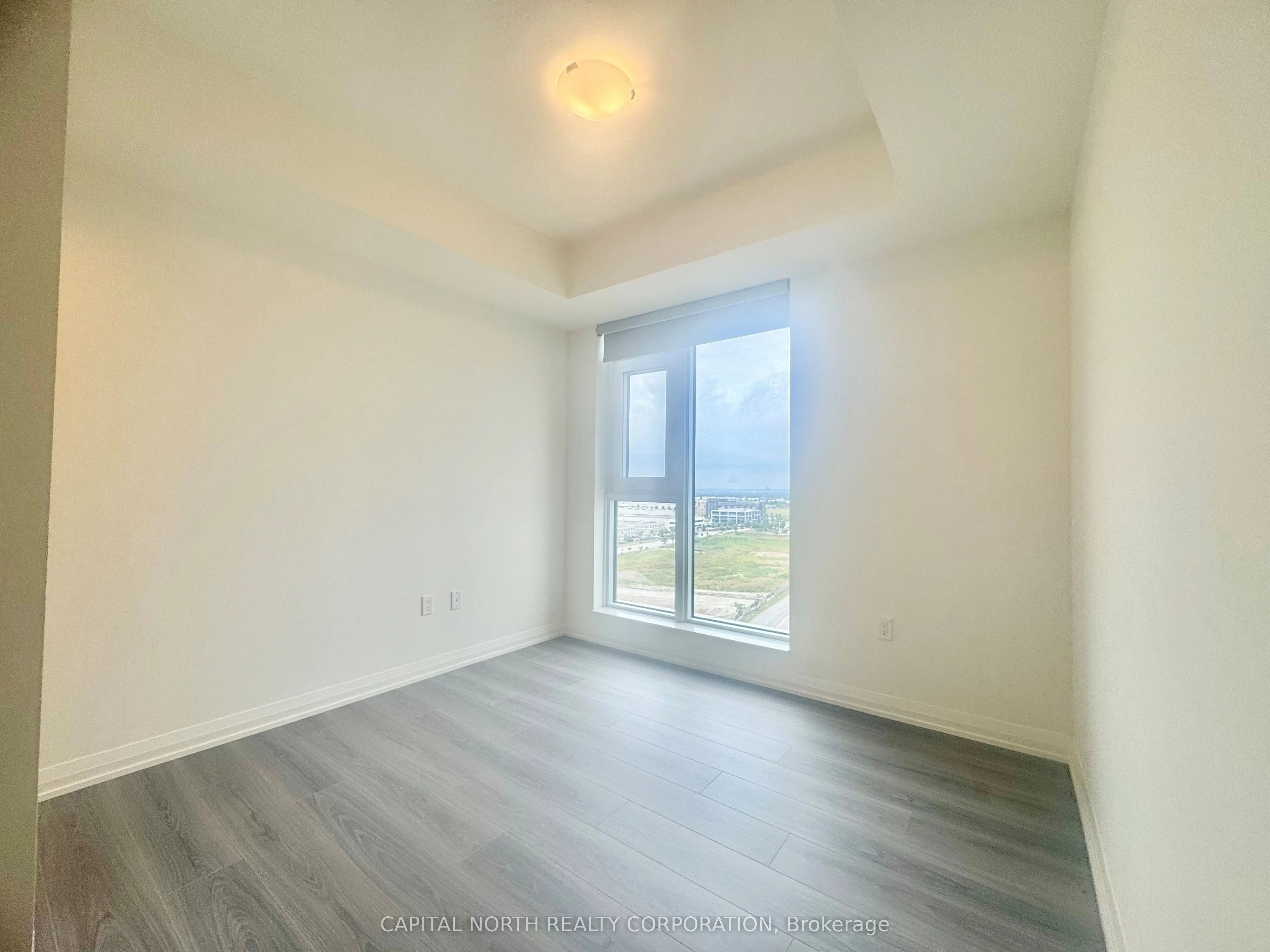 8960 Jane Street, #1115