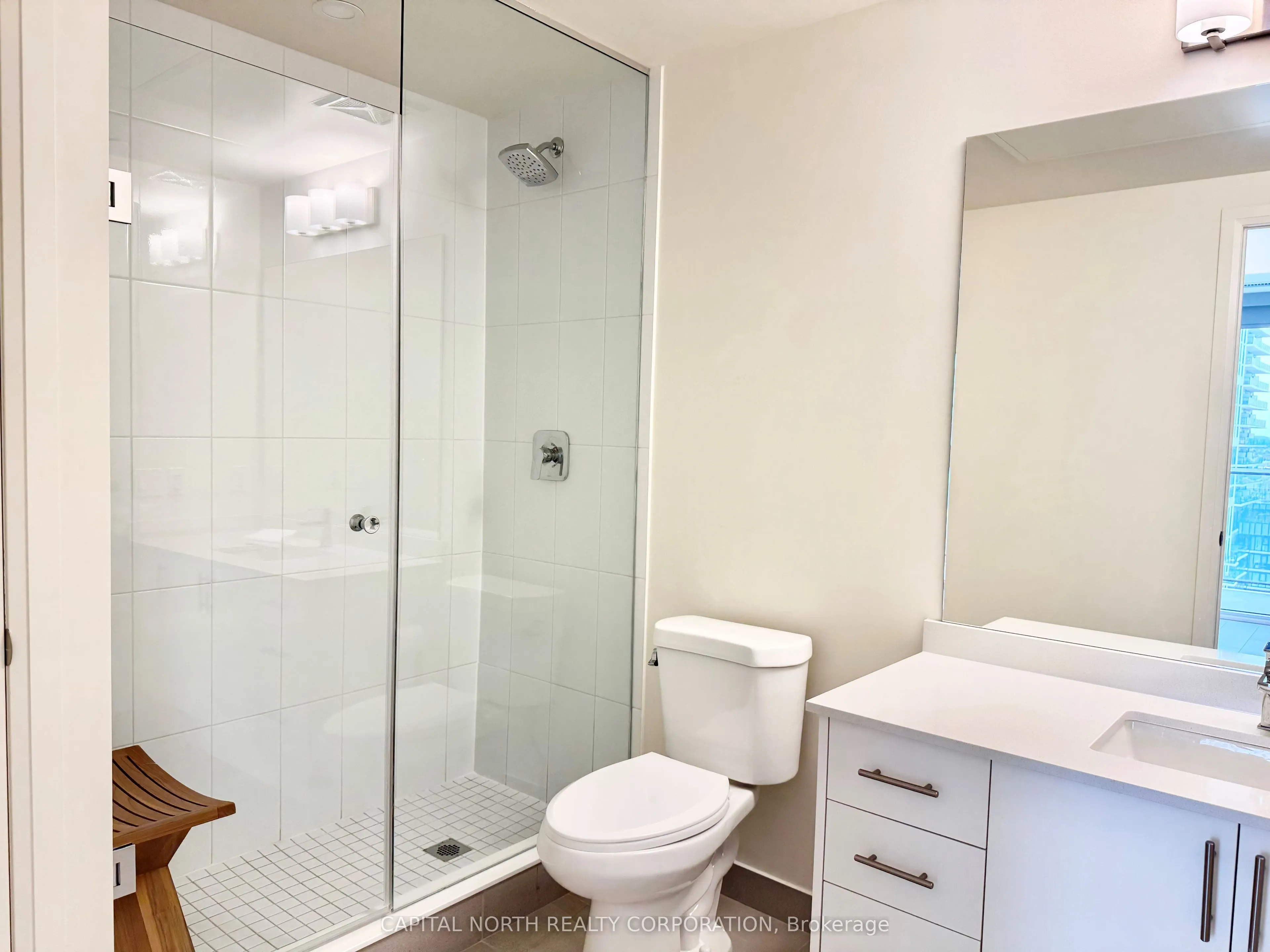 8960 Jane Street, #1115