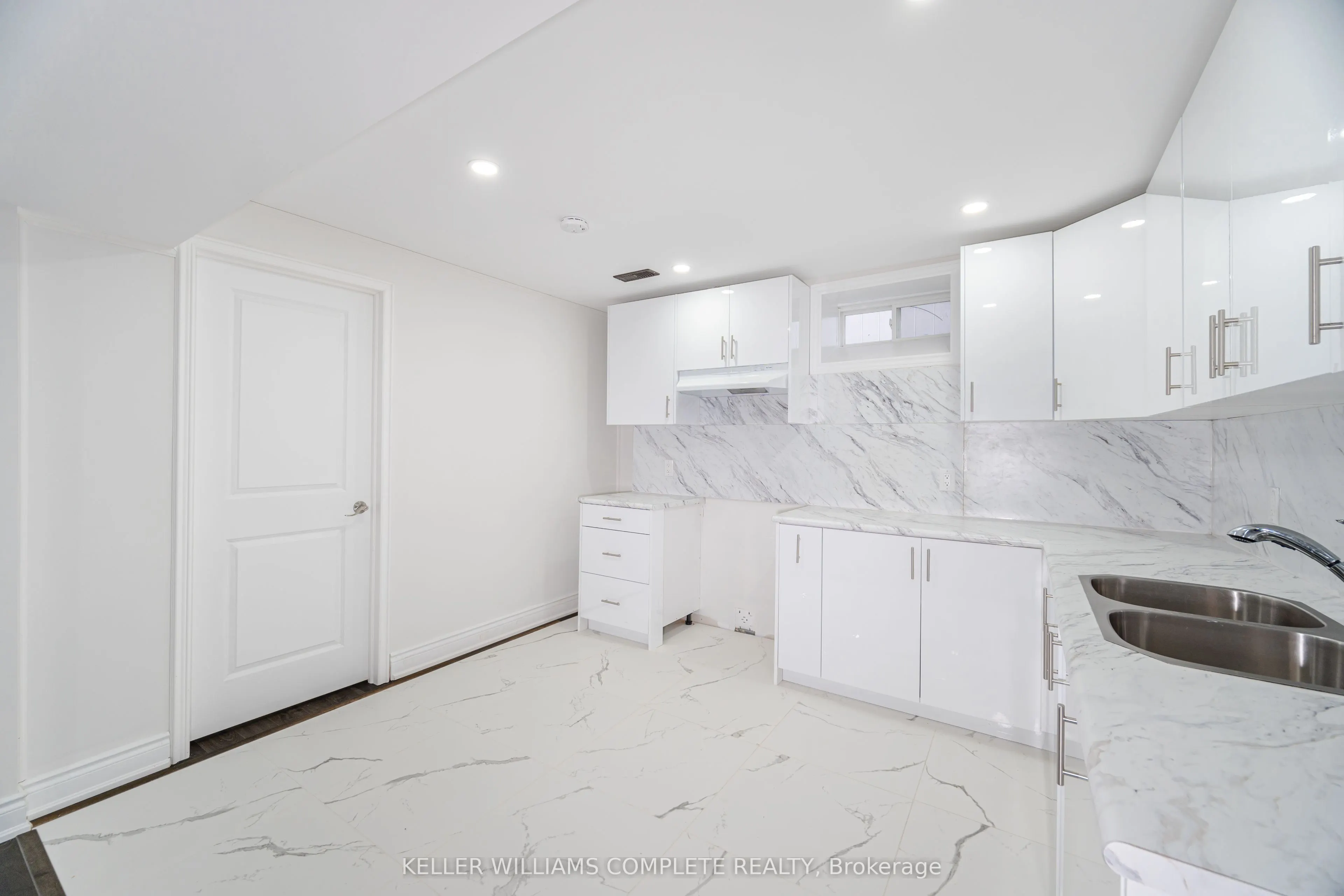 756 Freemont Court