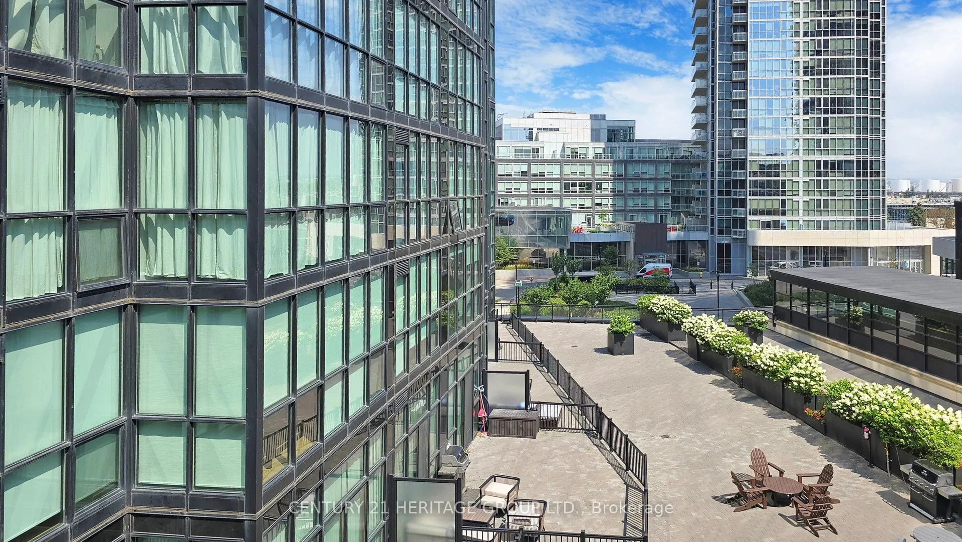 2910 Highway 7 Road W, #405