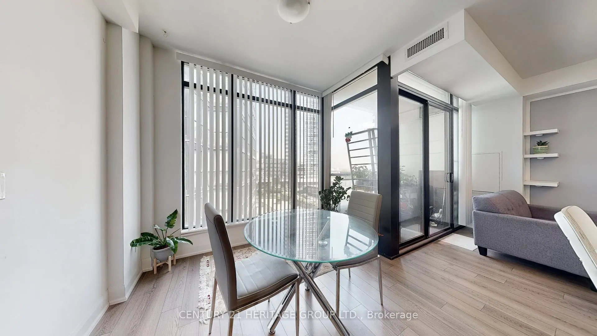 2910 Highway 7 Road W, #405