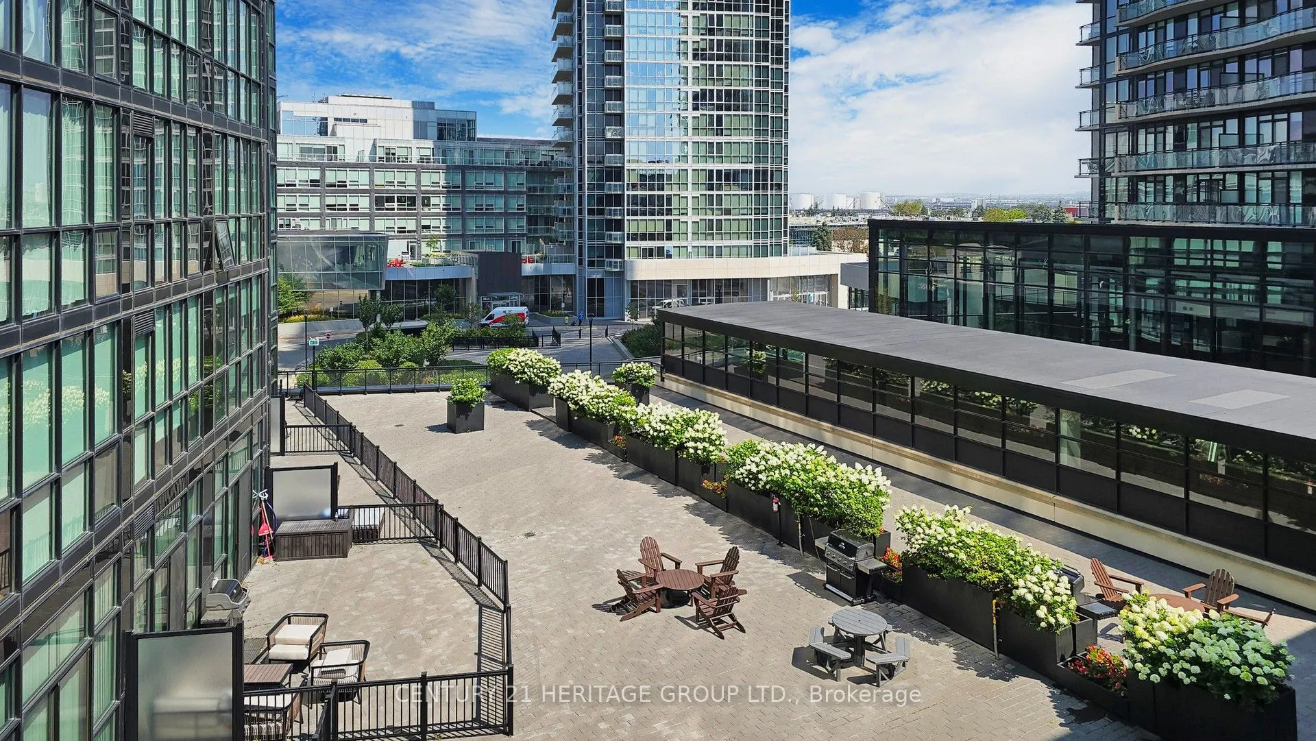2910 Highway 7 Road W, #405