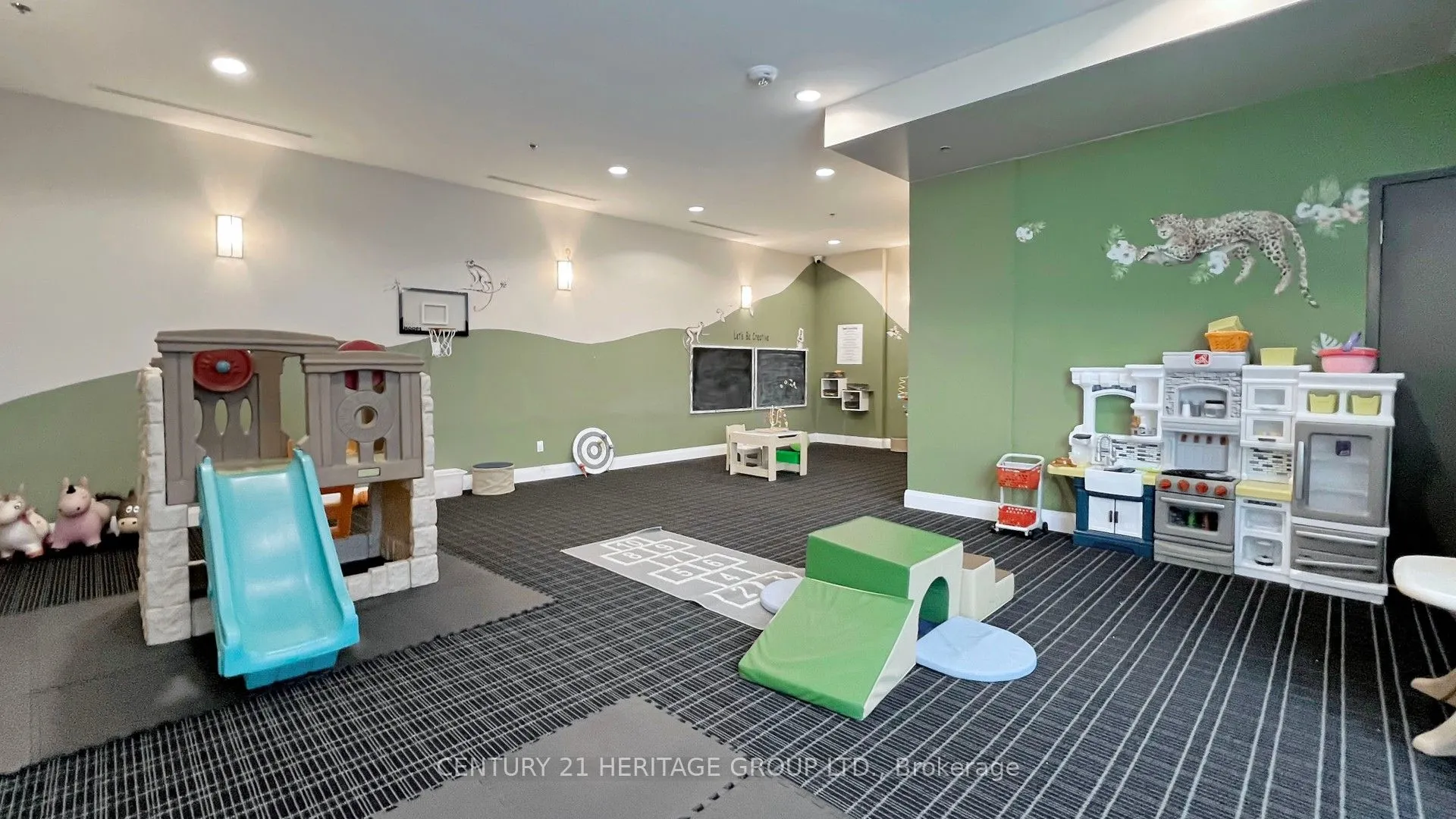 2910 Highway 7 Road W, #405