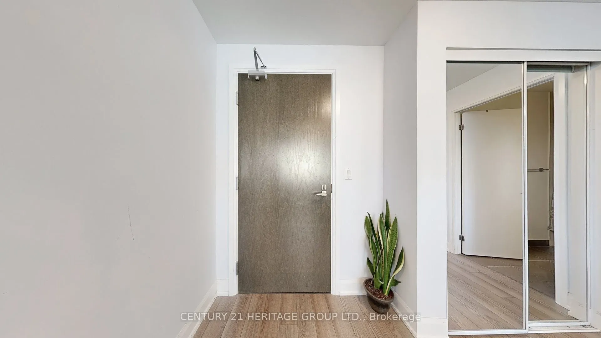 2910 Highway 7 Road W, #405