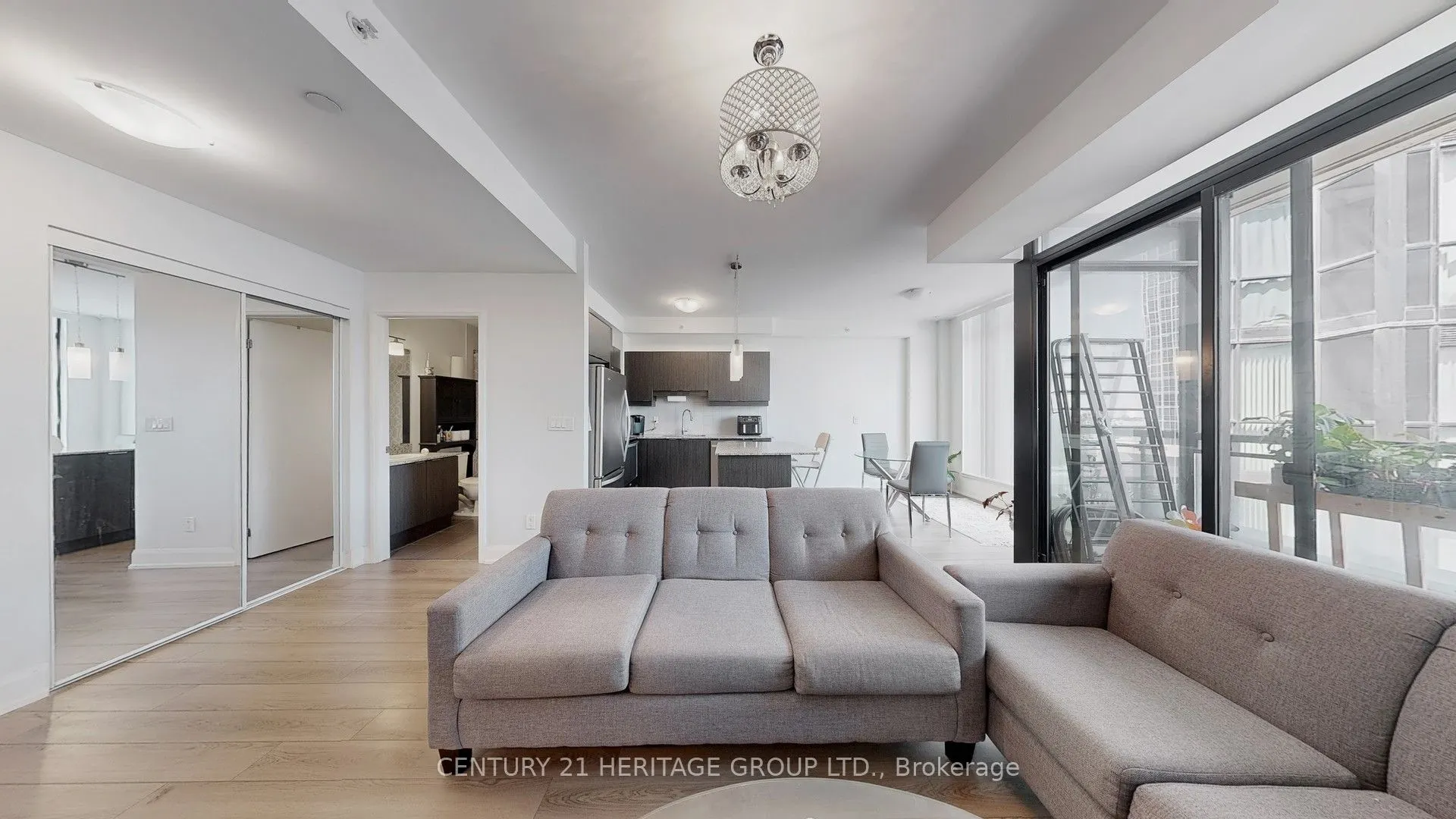 2910 Highway 7 Road W, #405