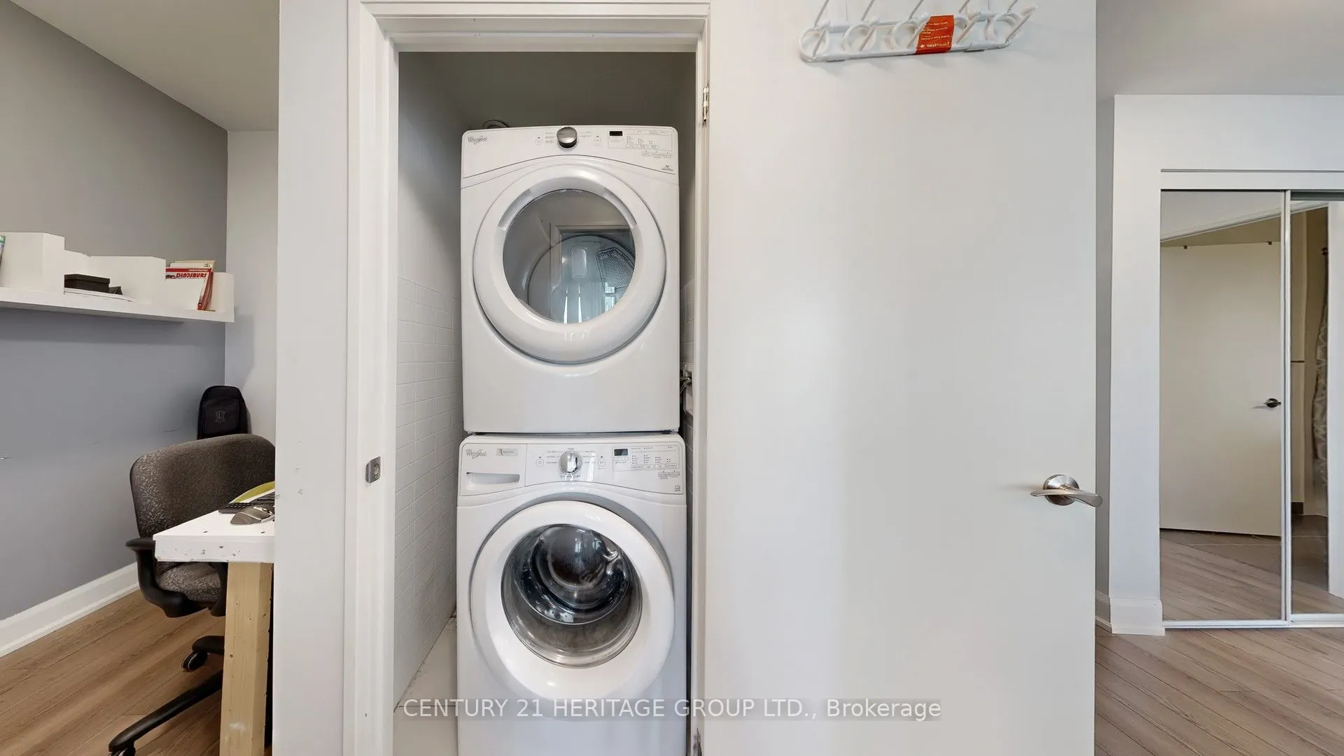 2910 Highway 7 Road W, #405