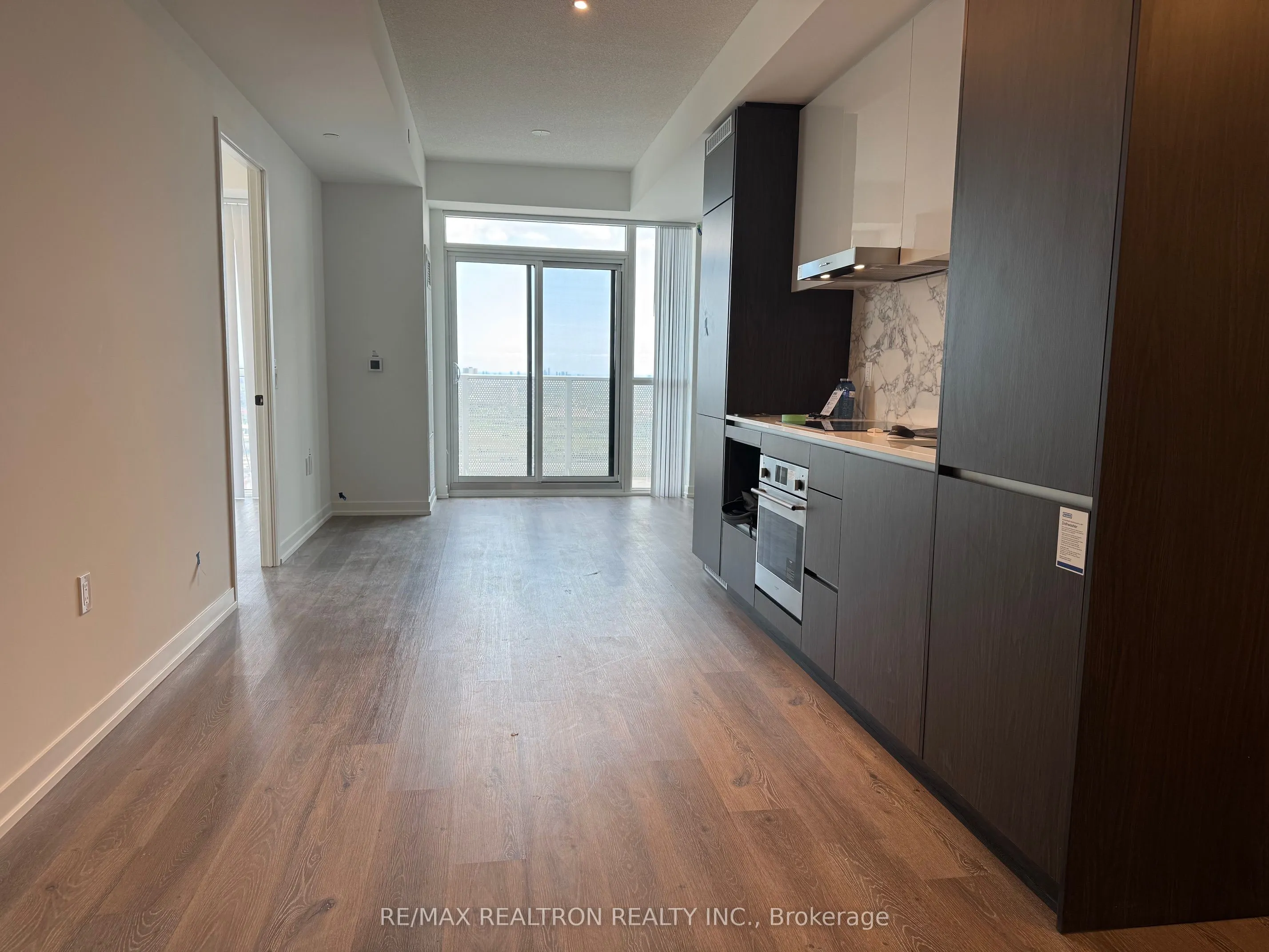 28 Interchange Way, #3010
