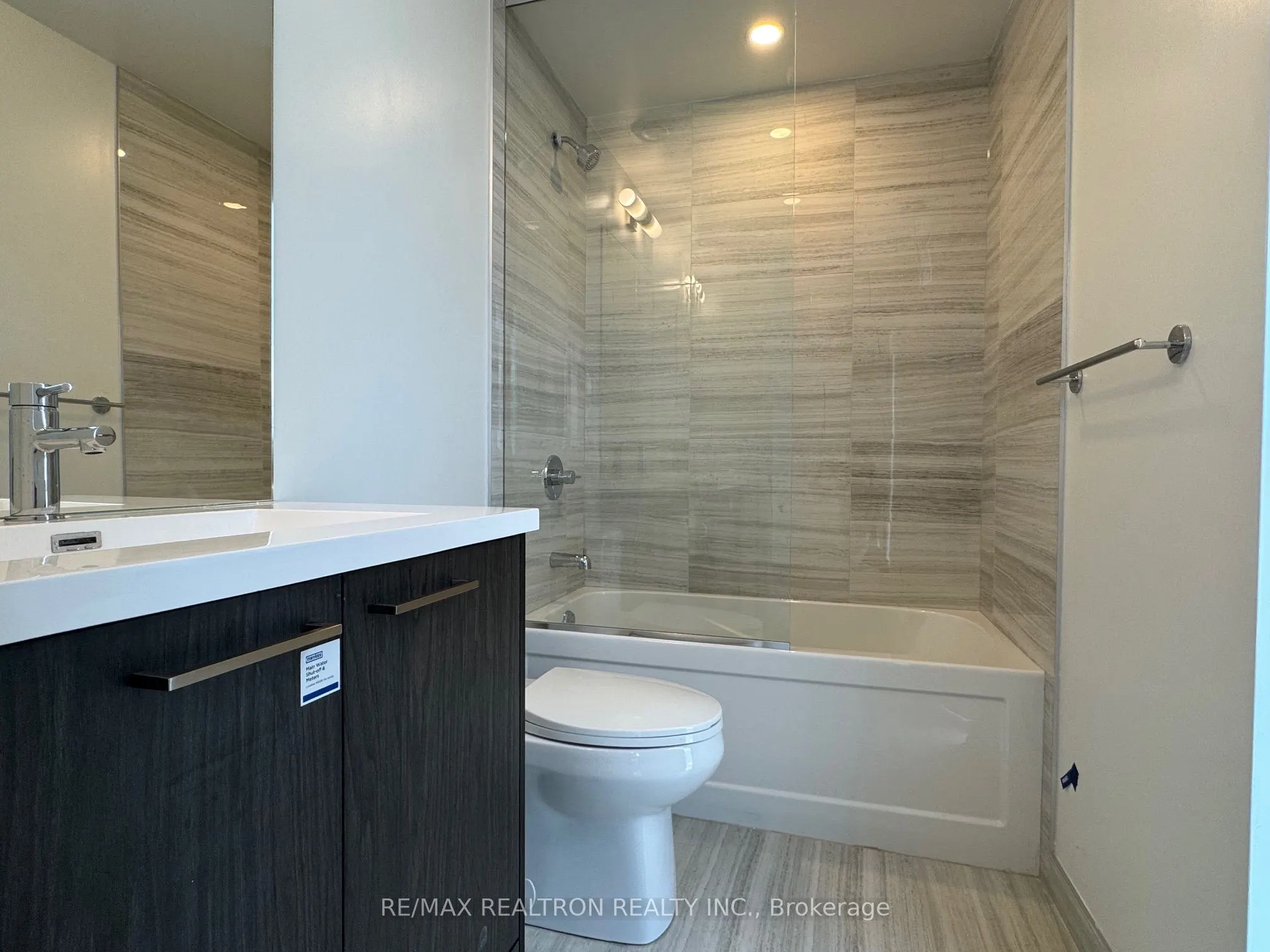 28 Interchange Way, #3010
