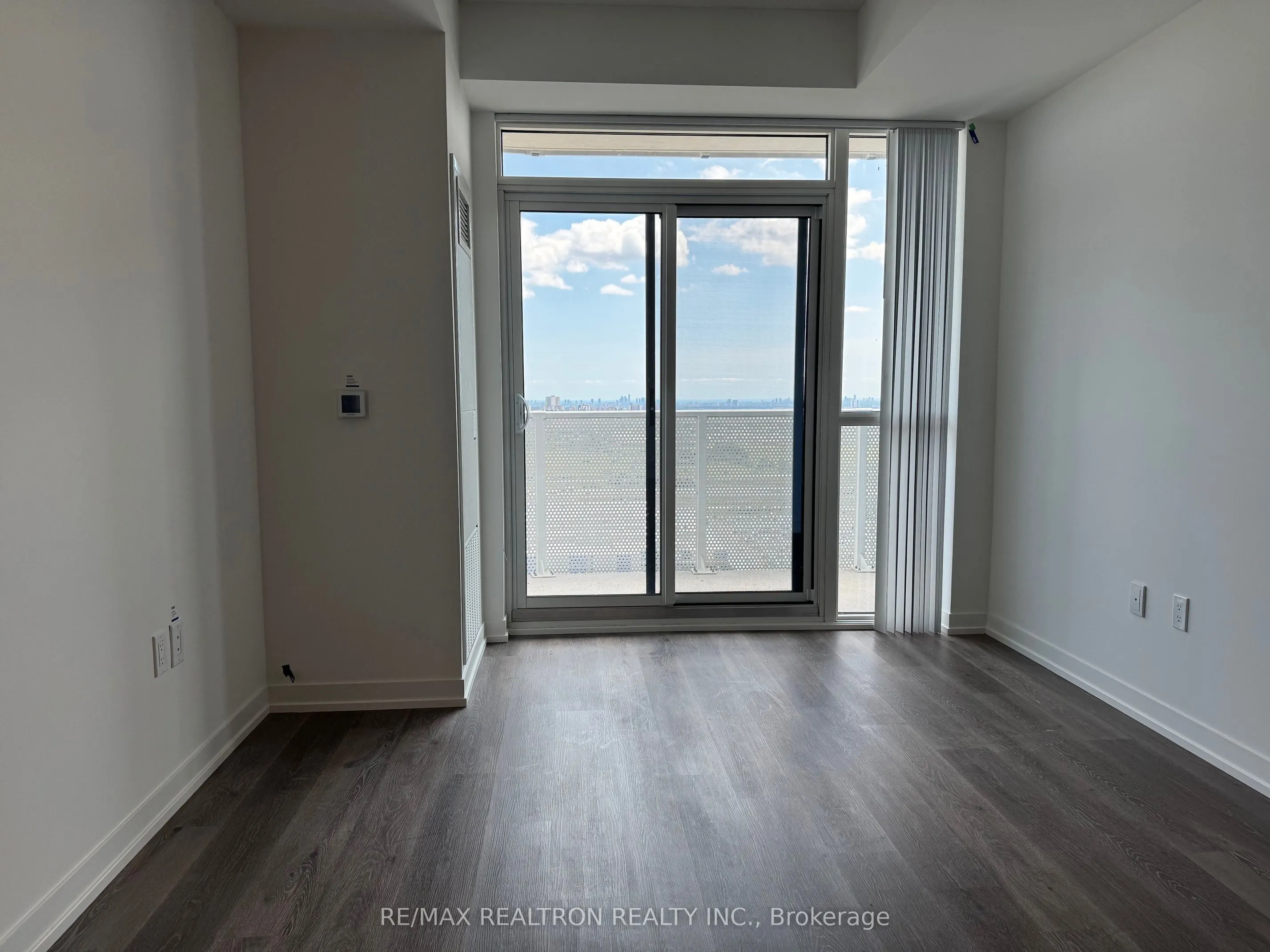 28 Interchange Way, #3010