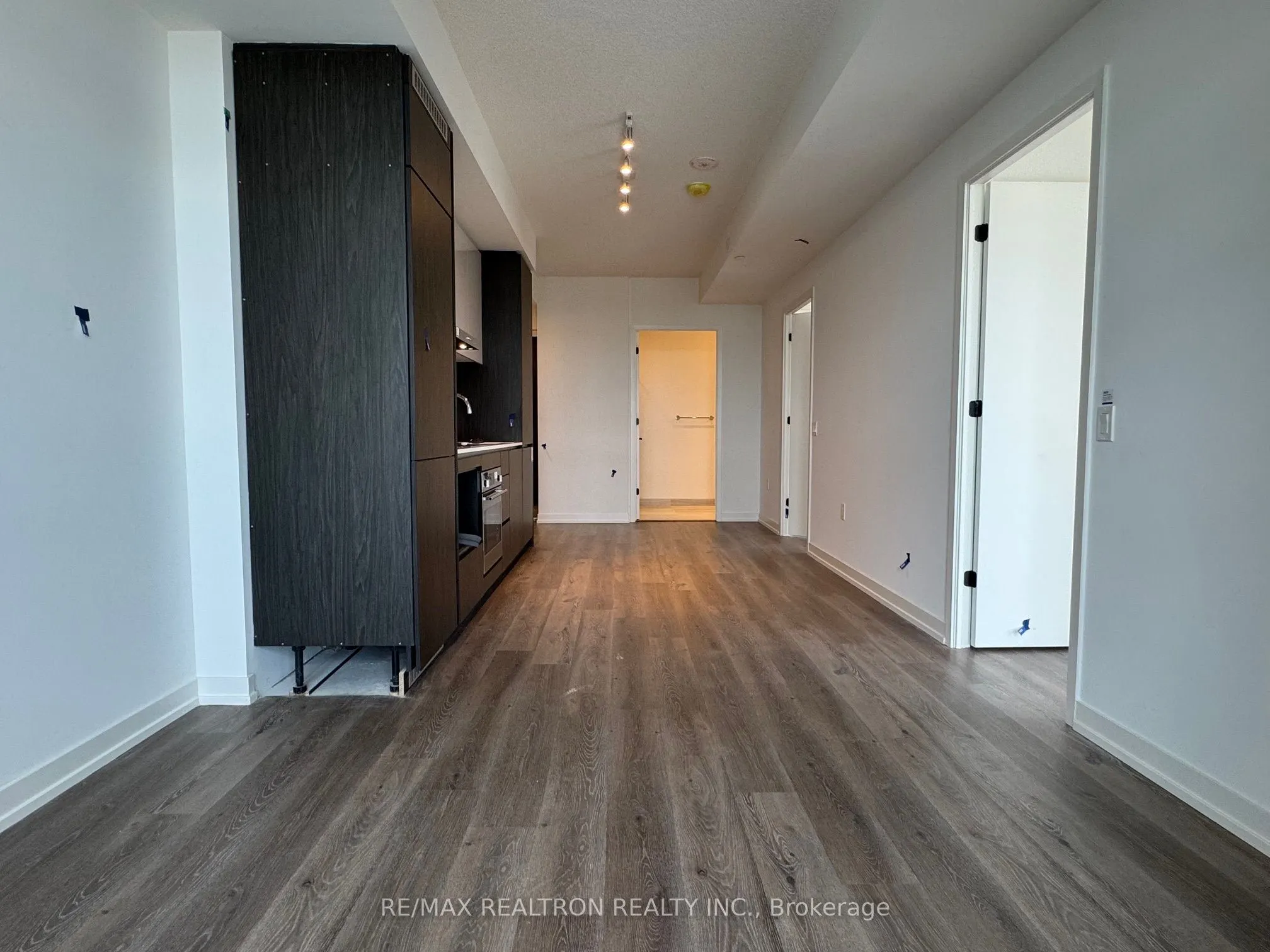 28 Interchange Way, #3010