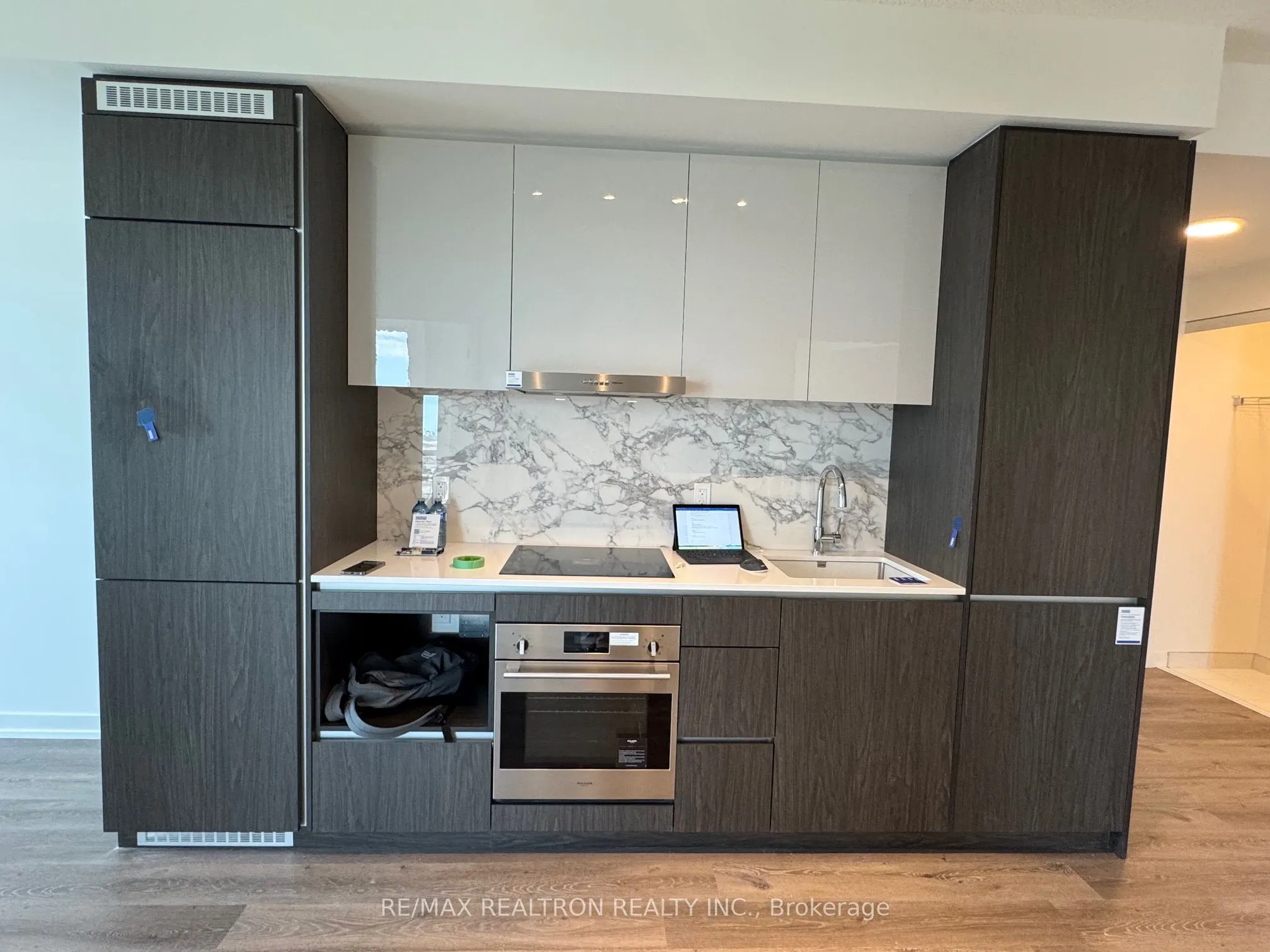 28 Interchange Way, #3010