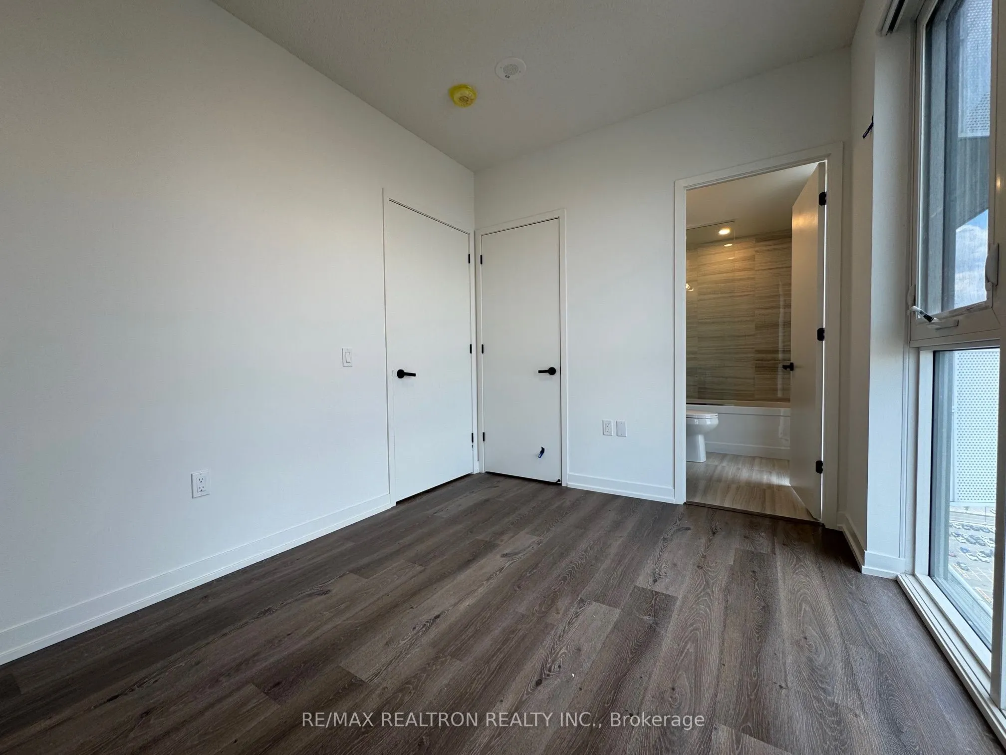 28 Interchange Way, #3010