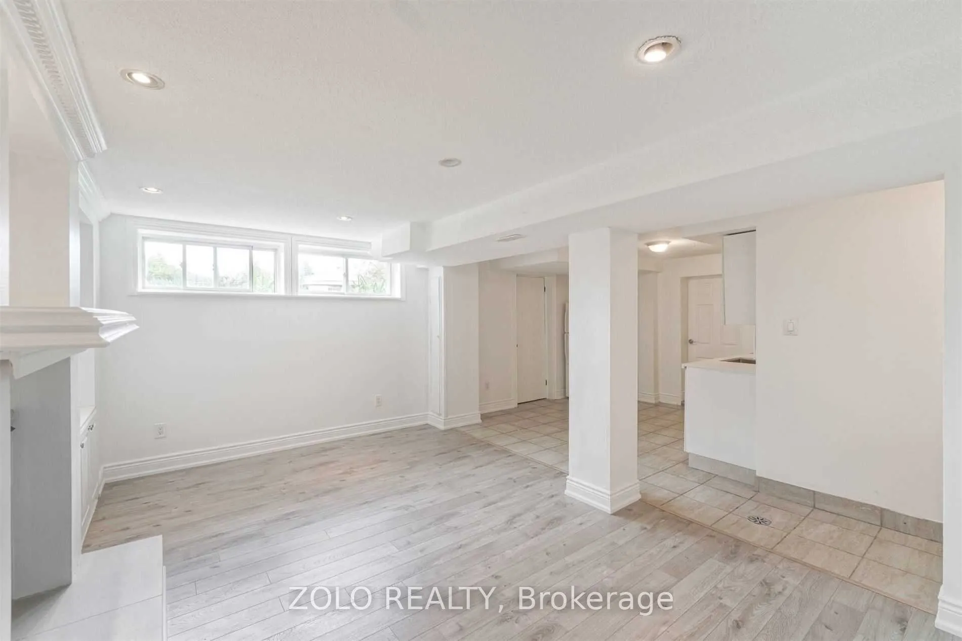 525 Lynett Crescent