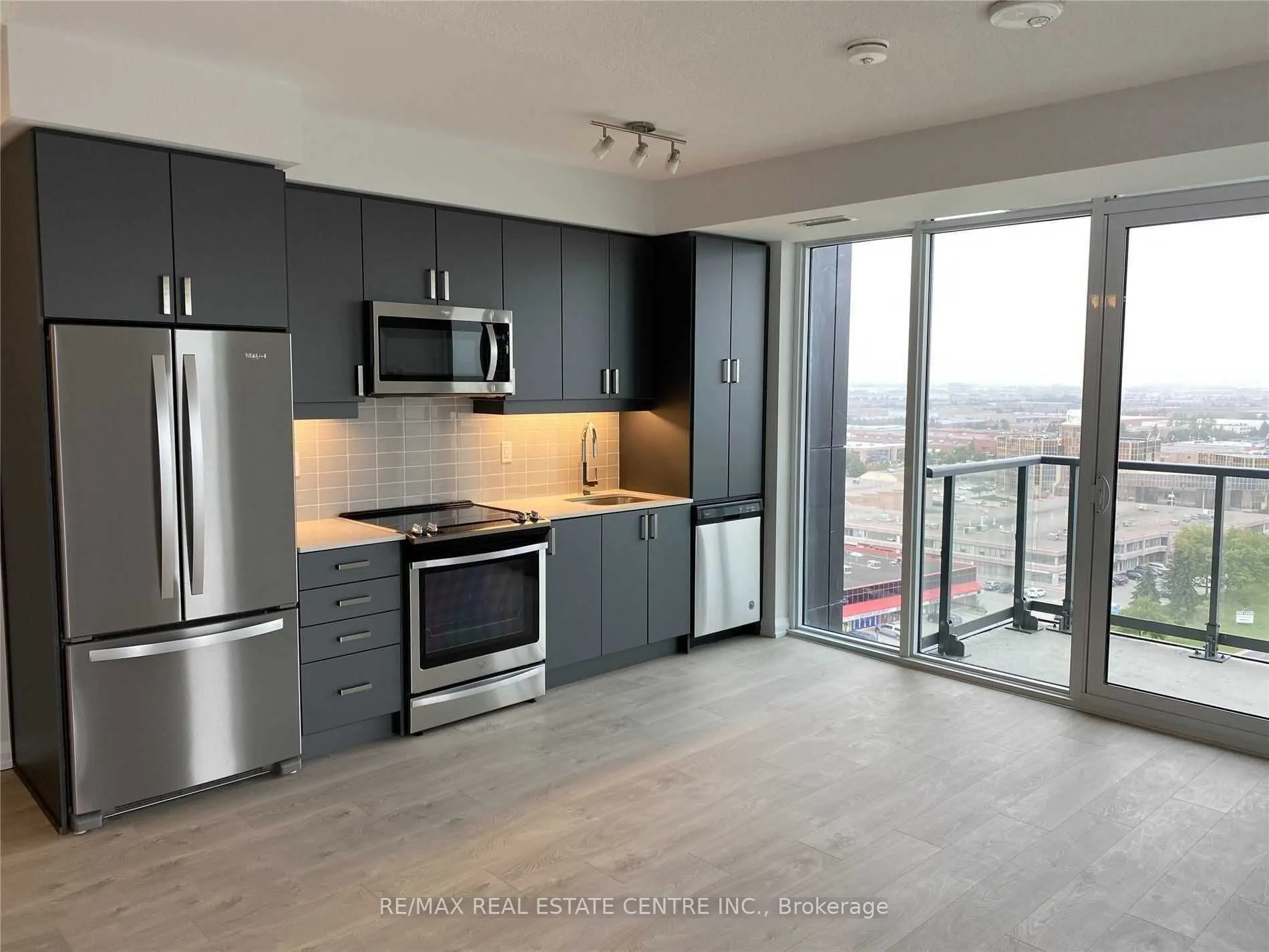 7895 Jane Street, #1515