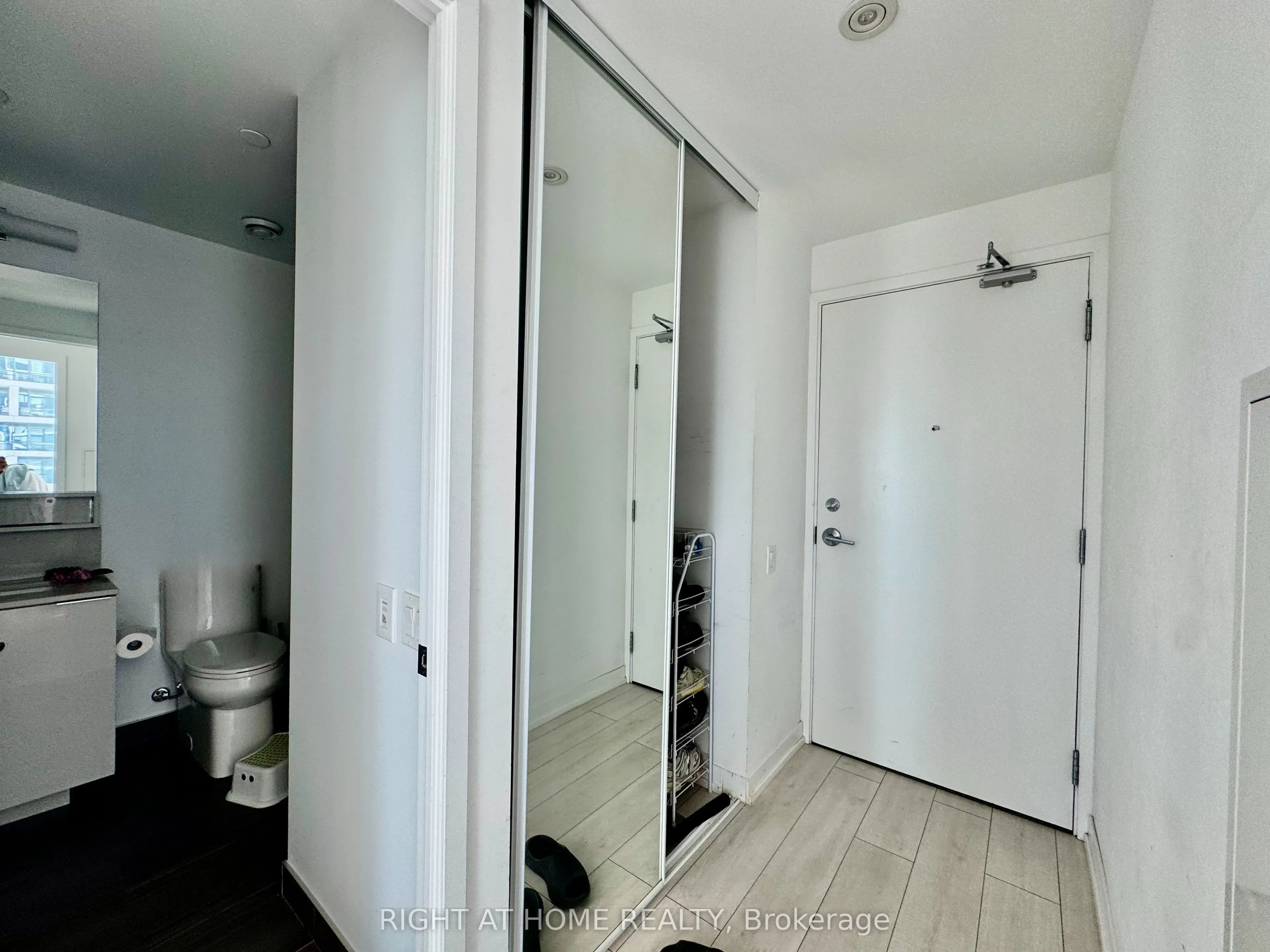 898 Portage Parkway, #1903