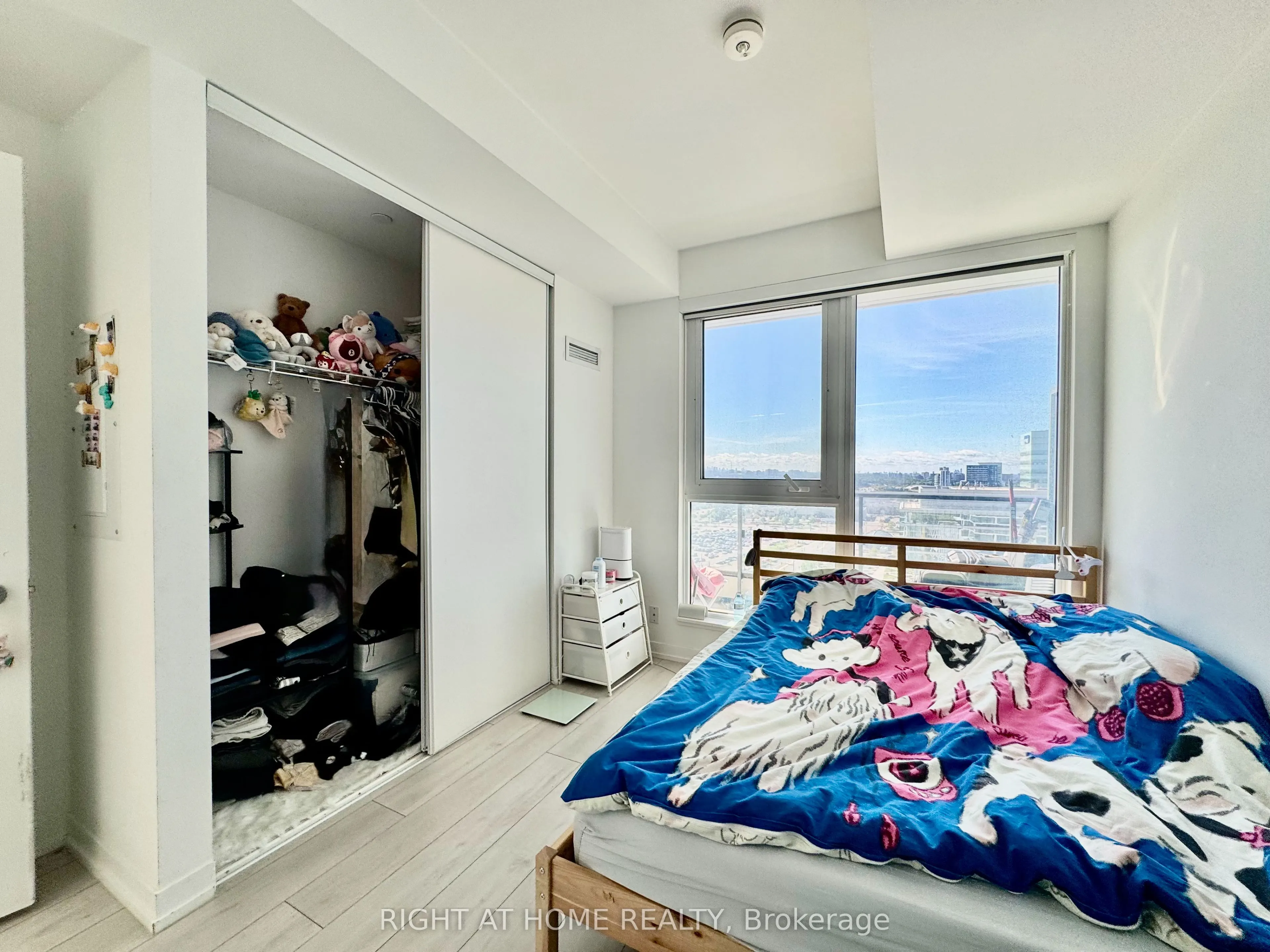 898 Portage Parkway, #1903