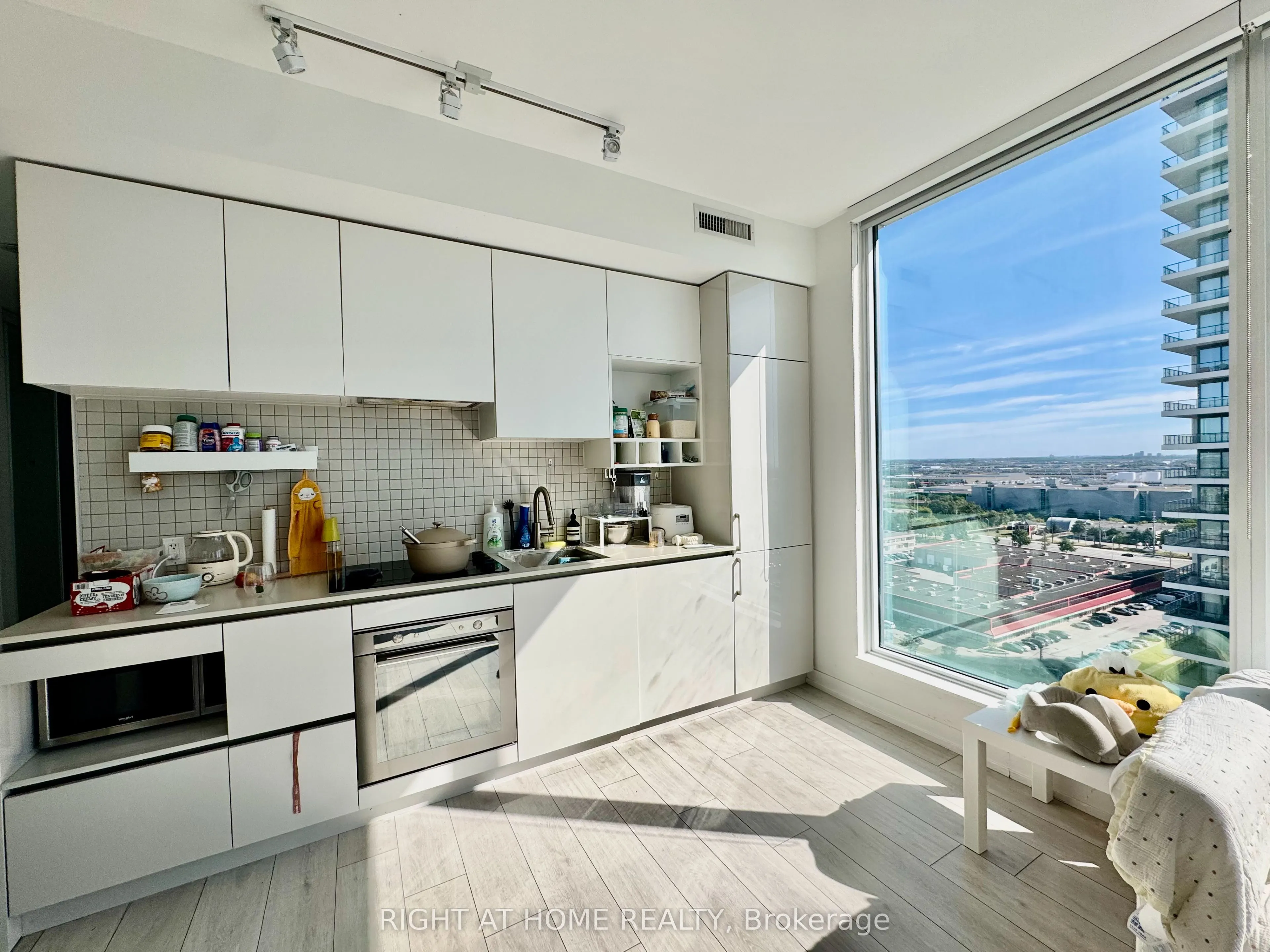 898 Portage Parkway, #1903