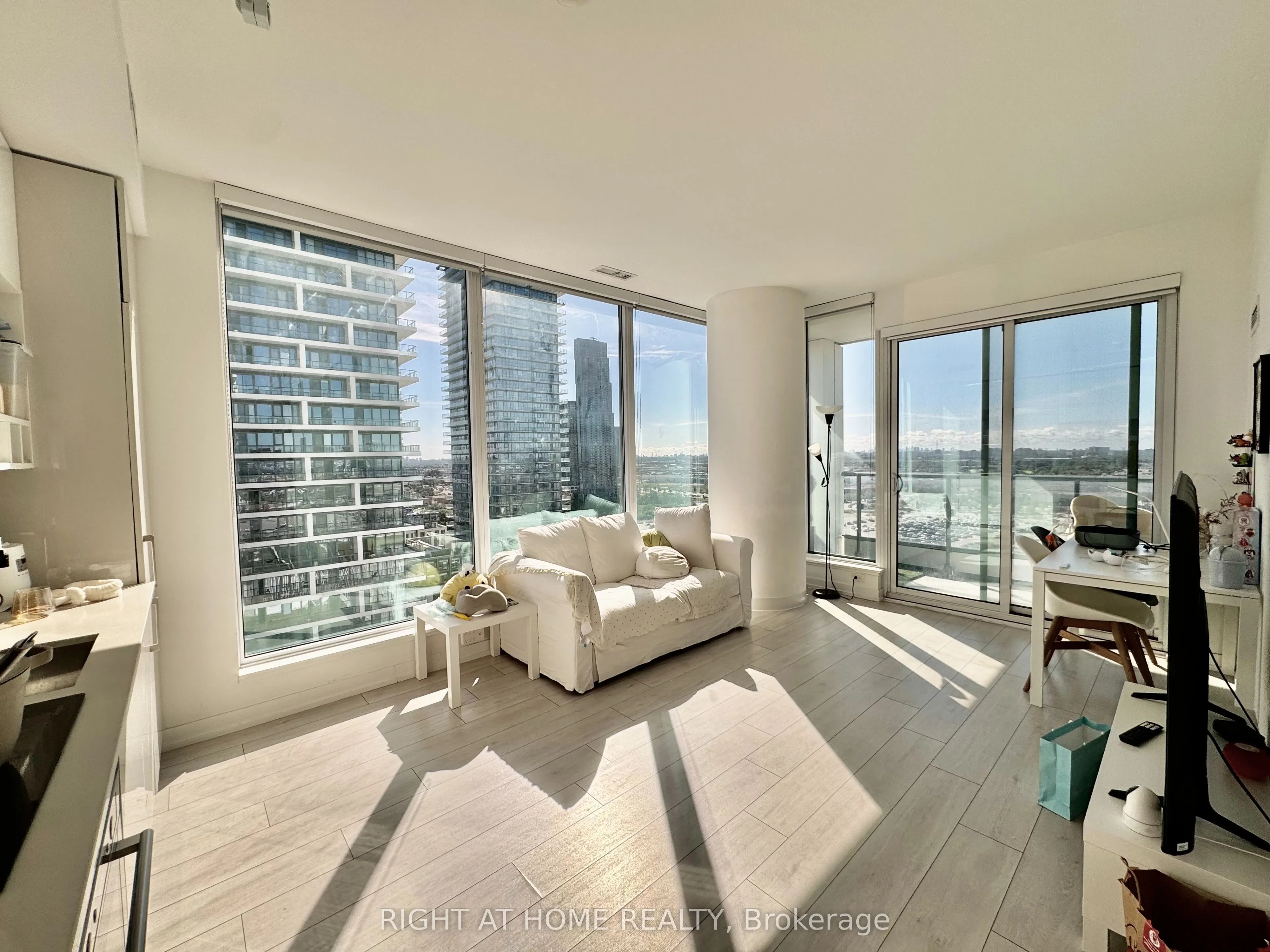 898 Portage Parkway, #1903