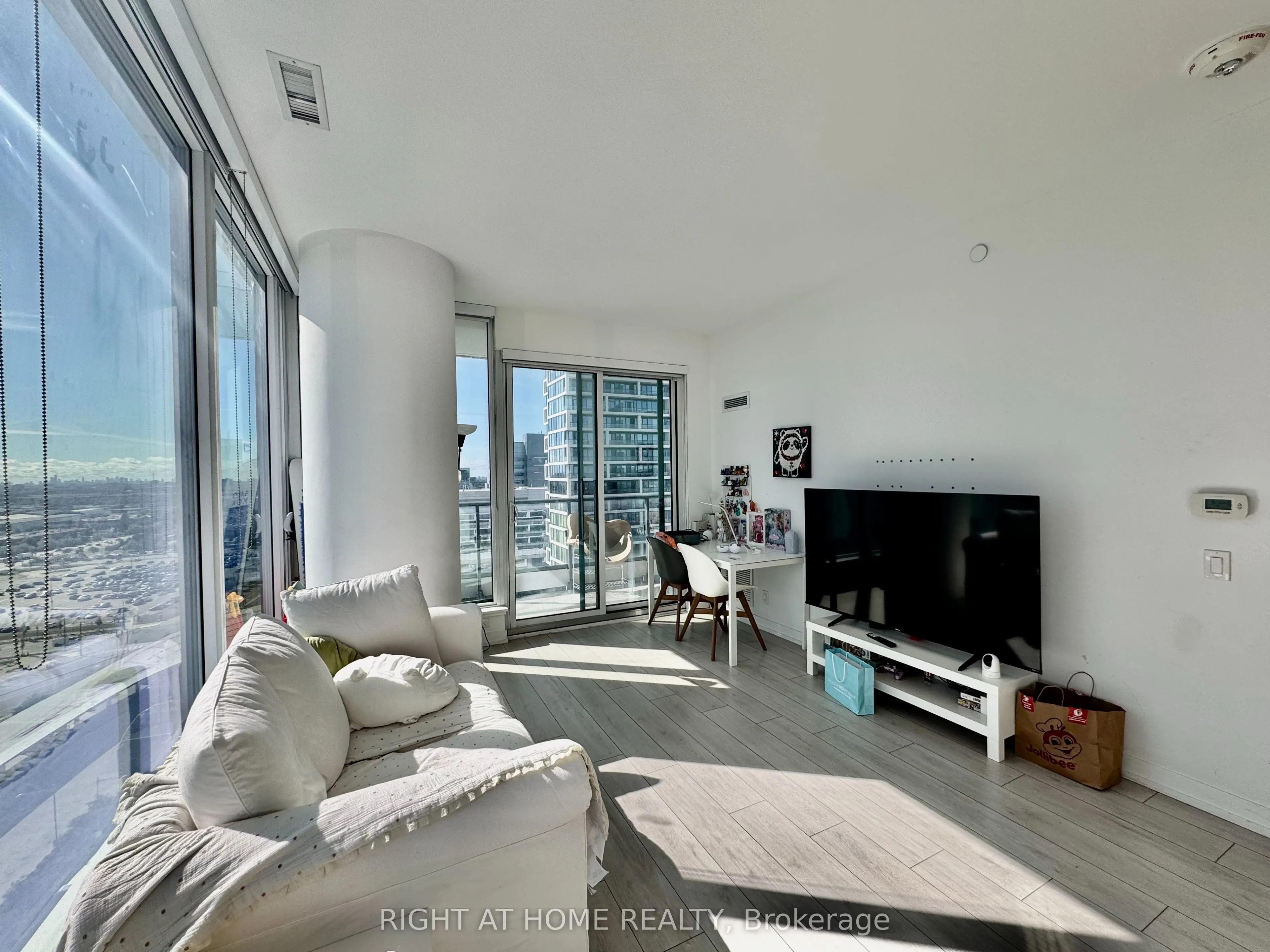 898 Portage Parkway, #1903