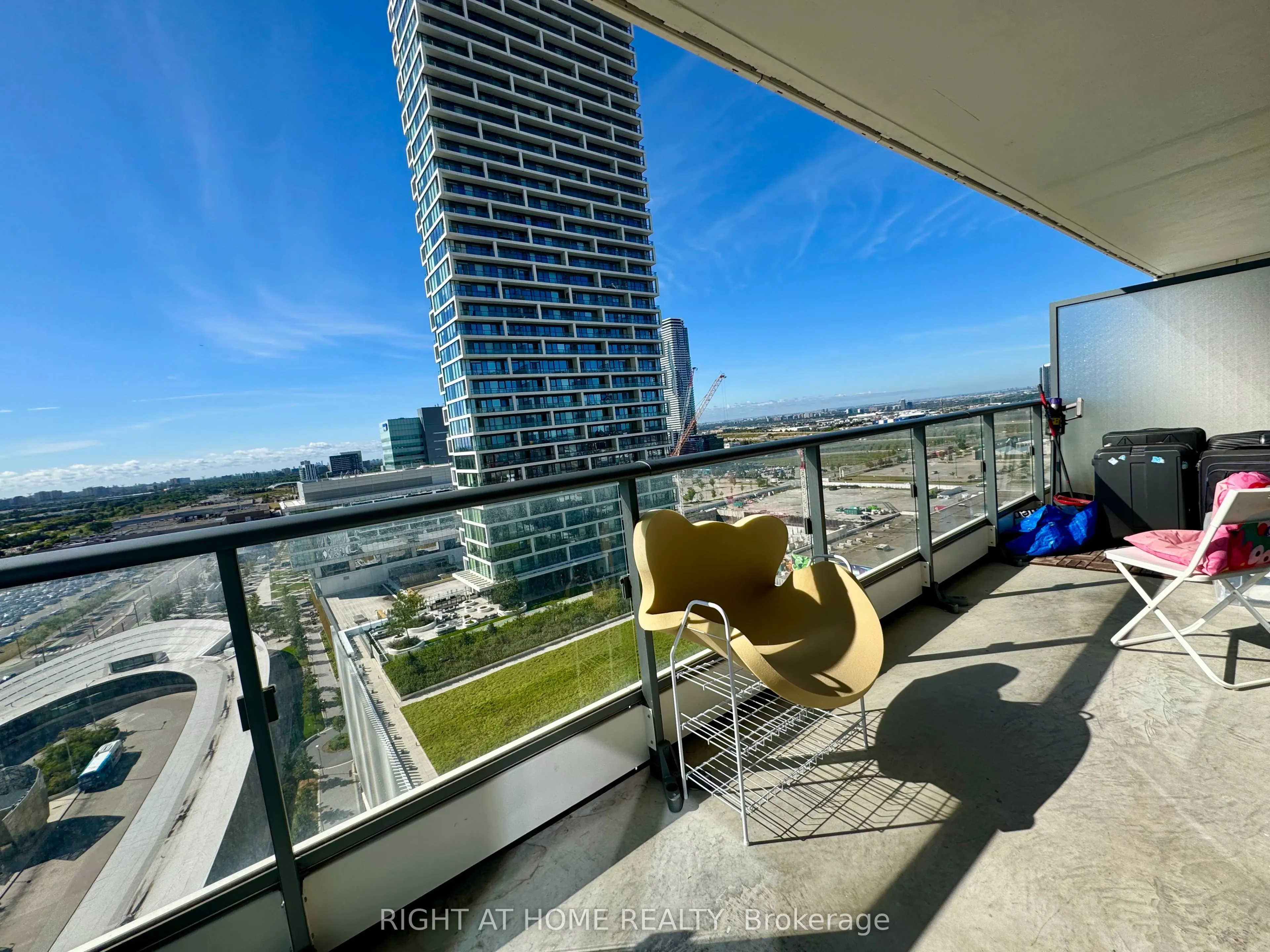 898 Portage Parkway, #1903