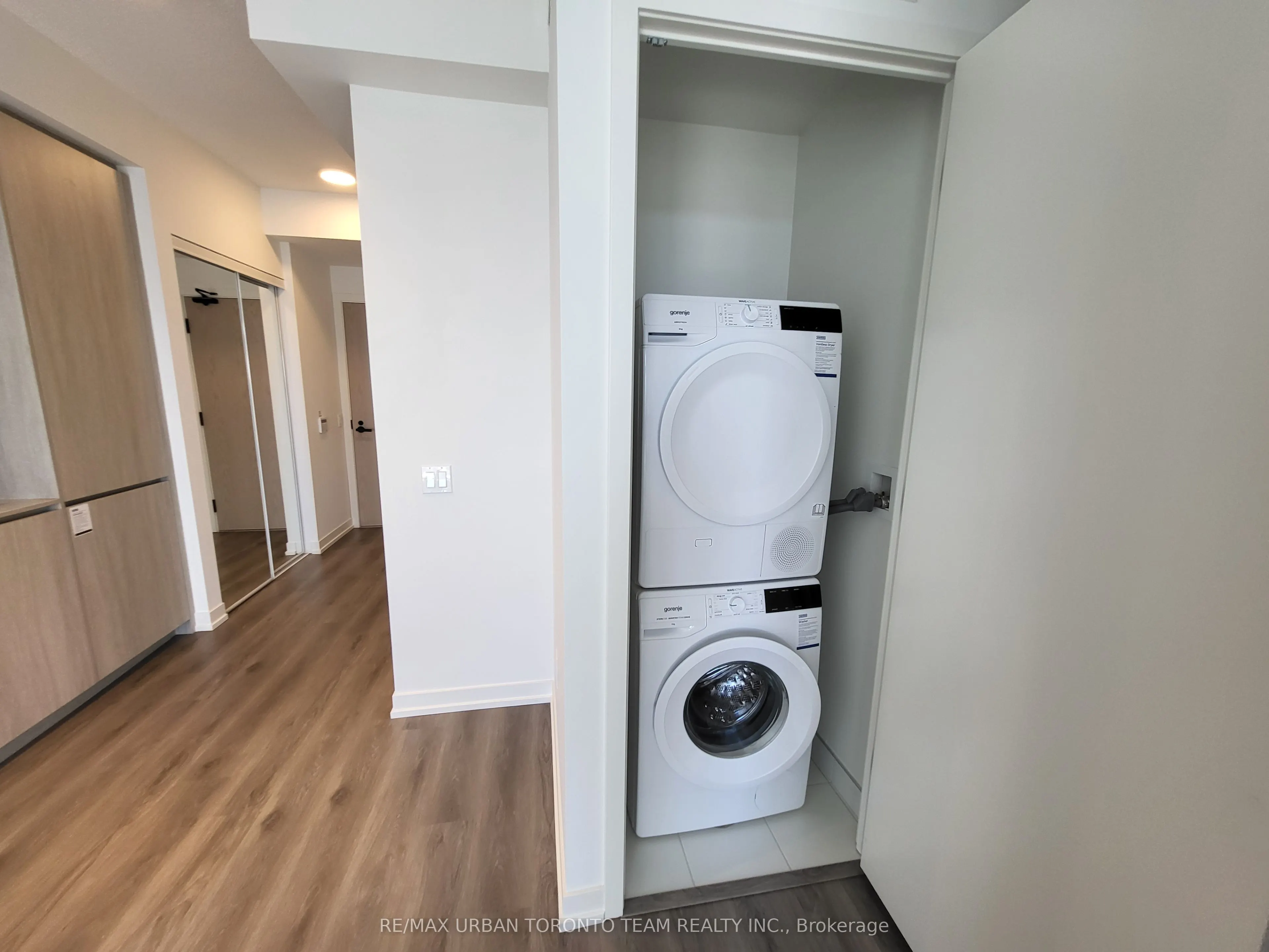 28 Interchange Way, #3501