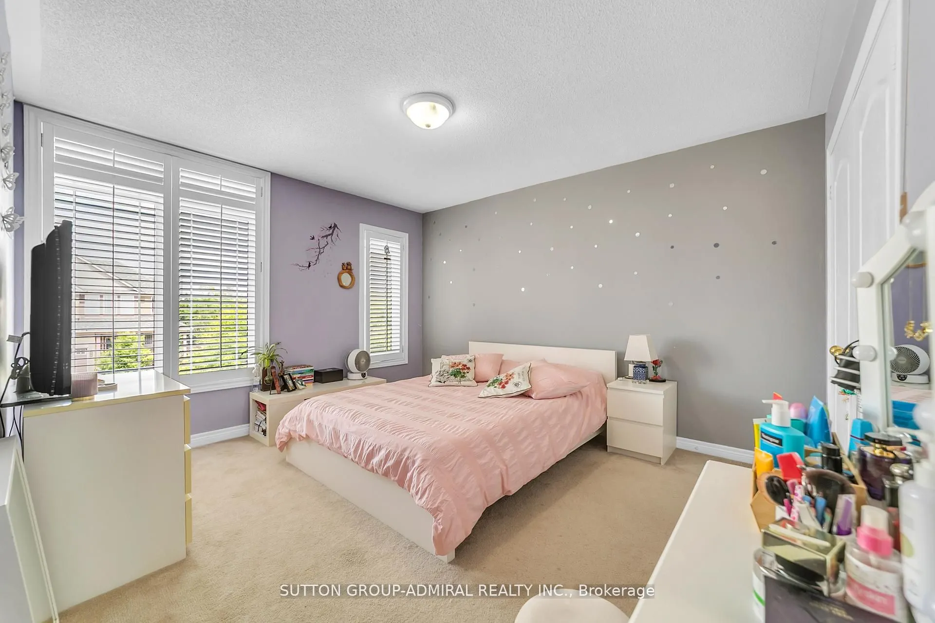 70 Blackforest Drive
