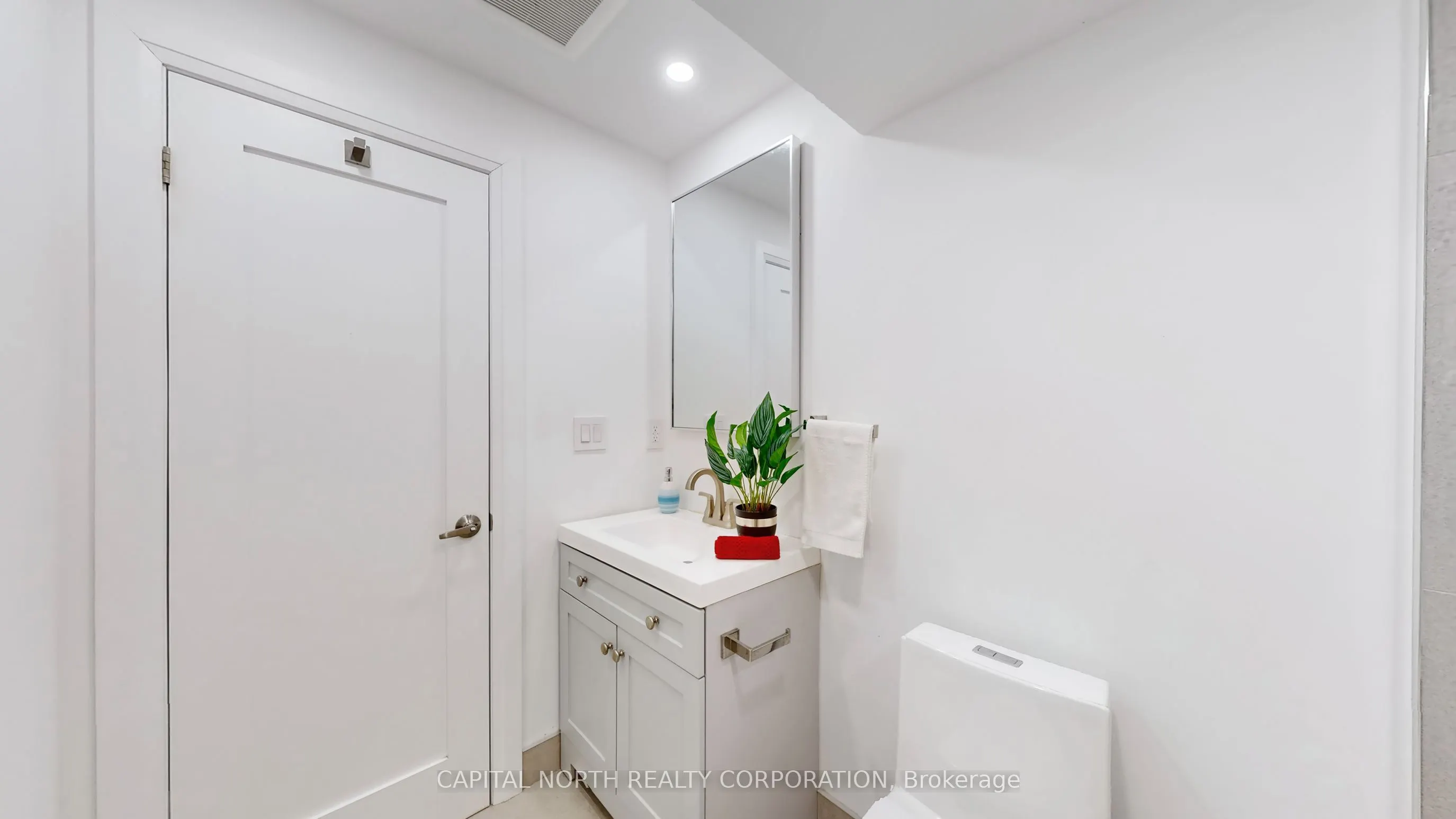 126 Meadow Vista Crescent, #Basement