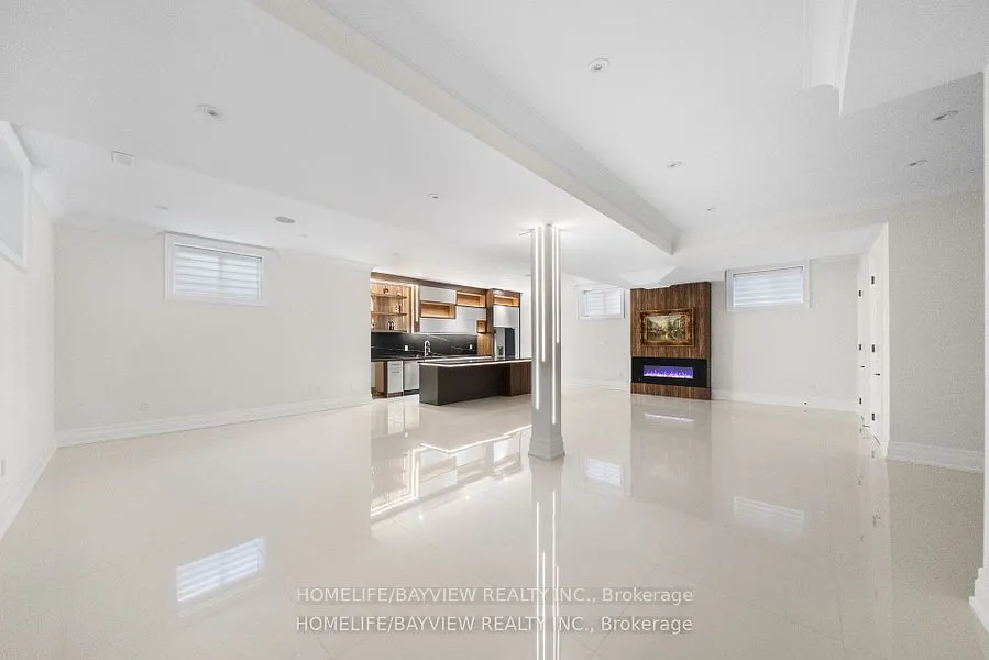35 HARDING Boulevard