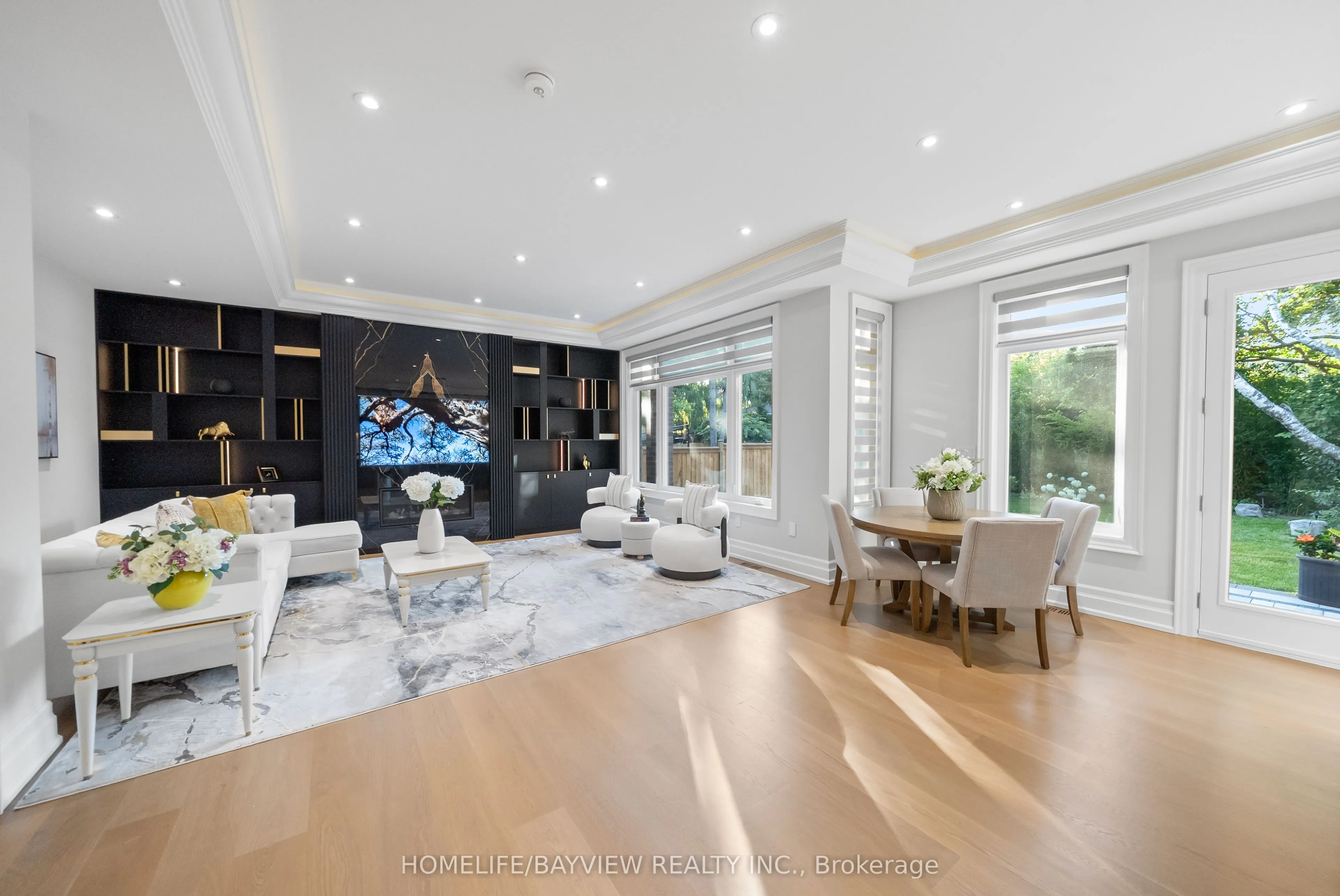 35 HARDING Boulevard
